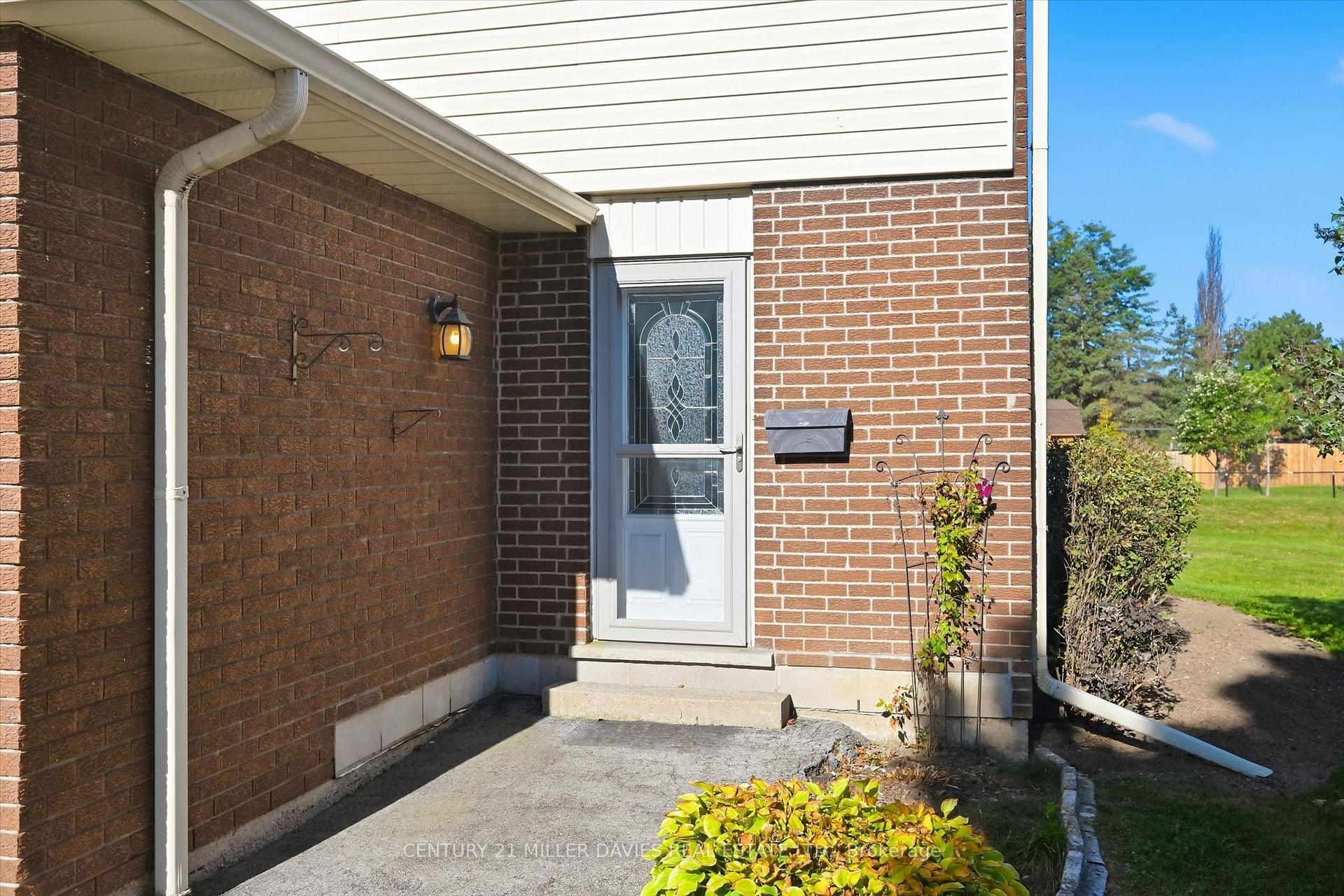 Photo 4 of Unit 39, 1350 Limeridge Road, Hamilton, Lisgar — HOMEH