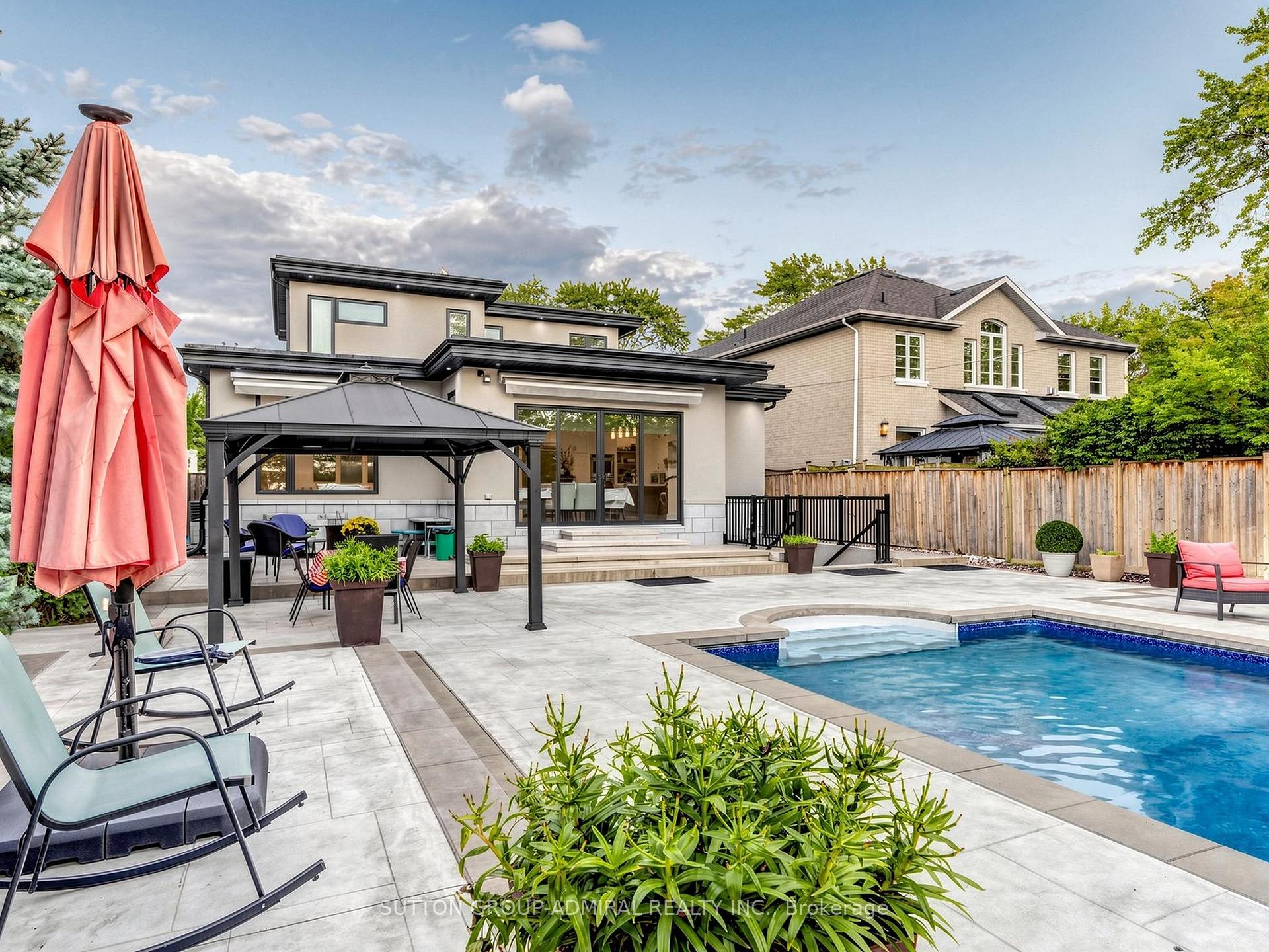 Photo 44 of 18 Dunsmore Gardens, North York, Clanton Park — HOMEH