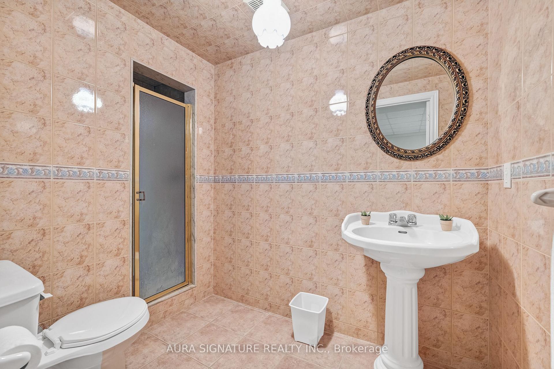 Photo 33 of 30 Graceview Court, Vaughan, West Woodbridge — HOMEH