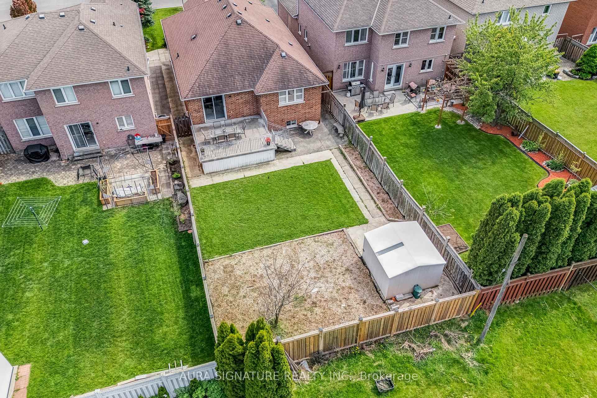 Photo 37 of 30 Graceview Court, Vaughan, West Woodbridge — HOMEH