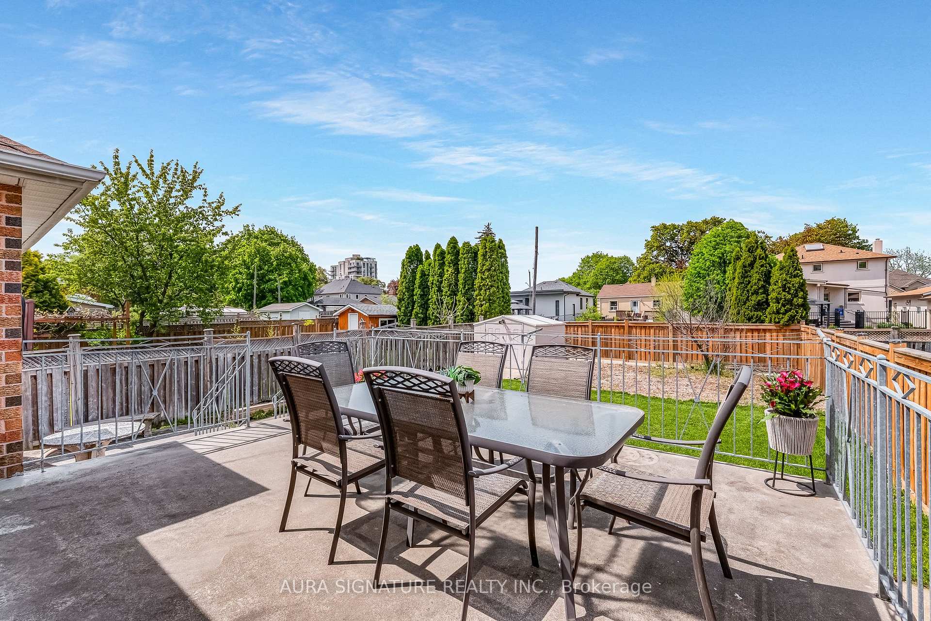 Photo 41 of 30 Graceview Court, Vaughan, West Woodbridge — HOMEH