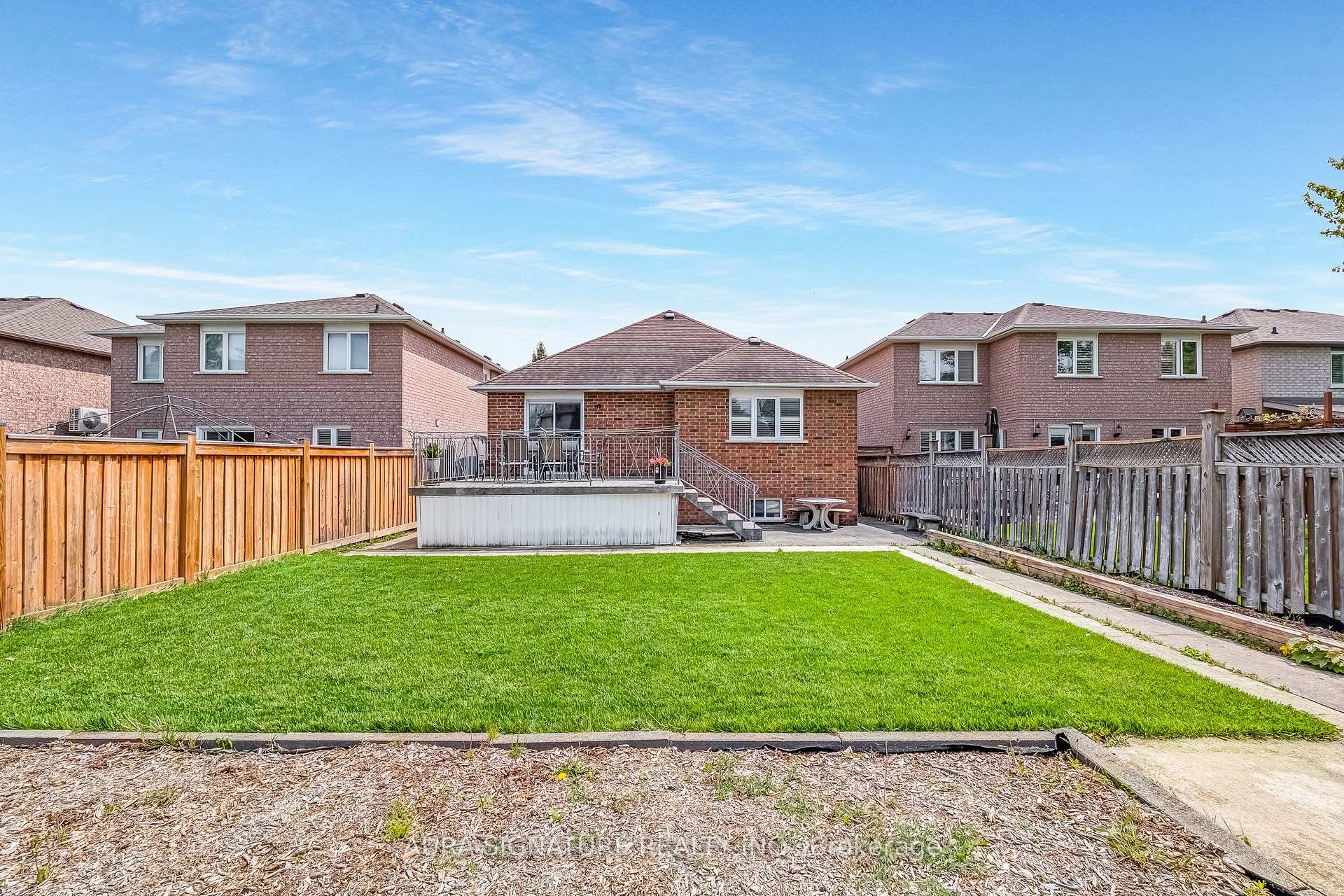 Photo 42 of 30 Graceview Court, Vaughan, West Woodbridge — HOMEH