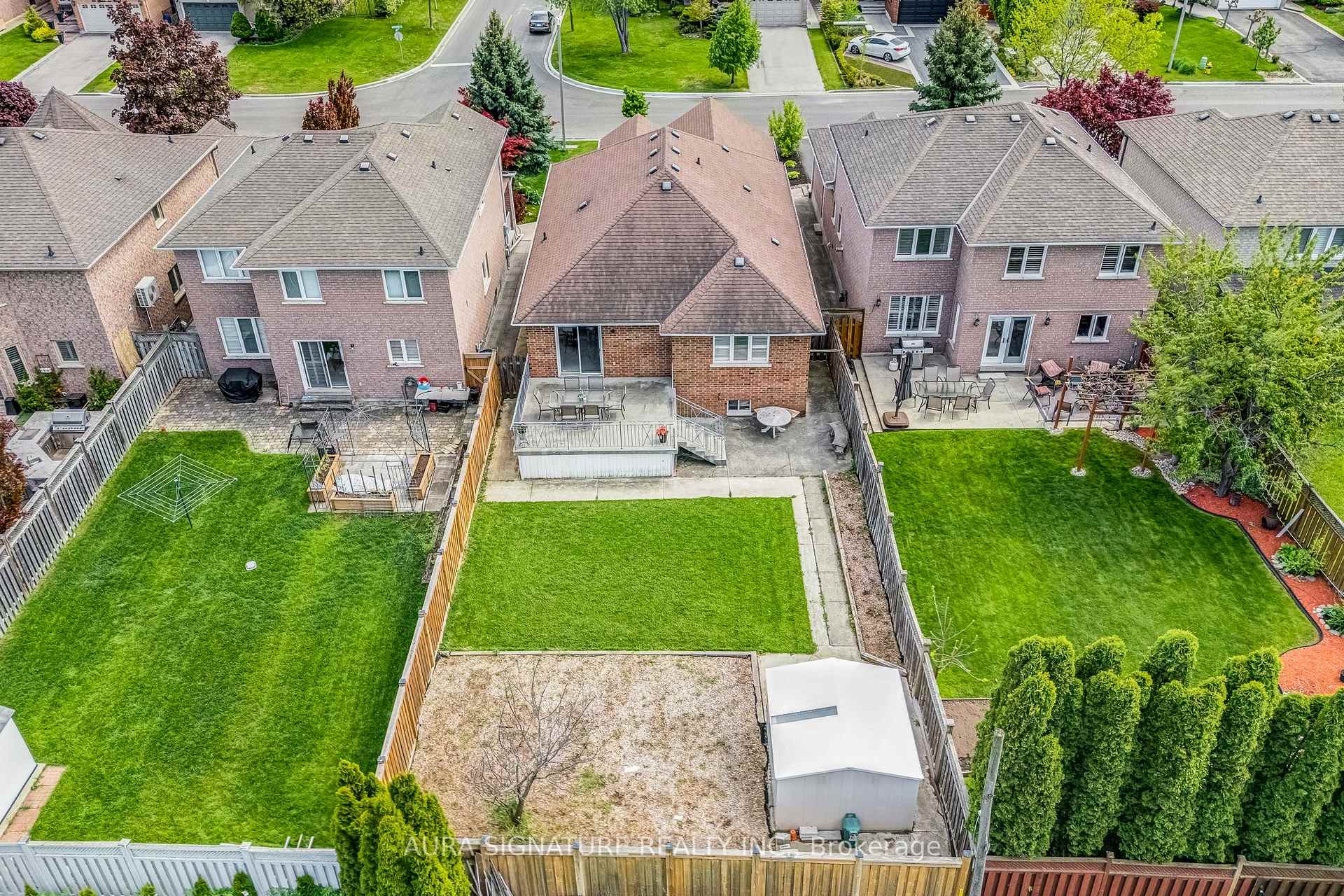 Photo 43 of 30 Graceview Court, Vaughan, West Woodbridge — HOMEH