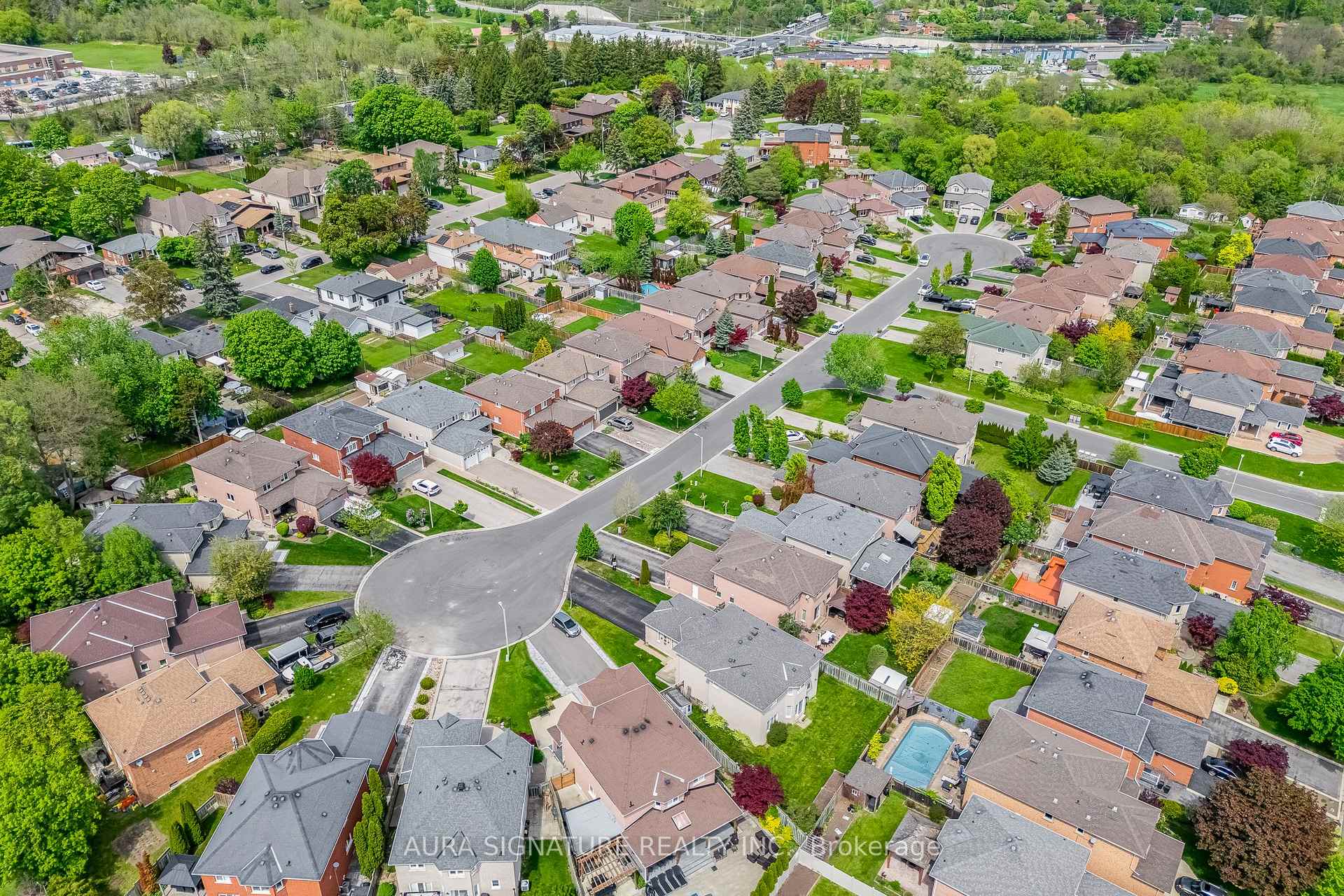 Photo 45 of 30 Graceview Court, Vaughan, West Woodbridge — HOMEH