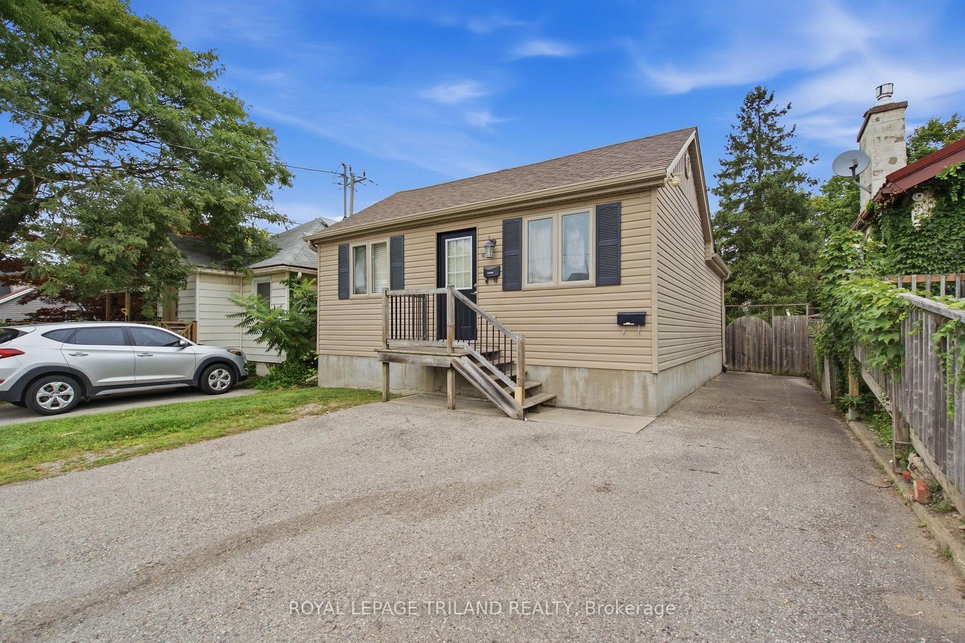Photo 3 of Unit Lower, 4 Emery Street W, London, South E — HOMEH