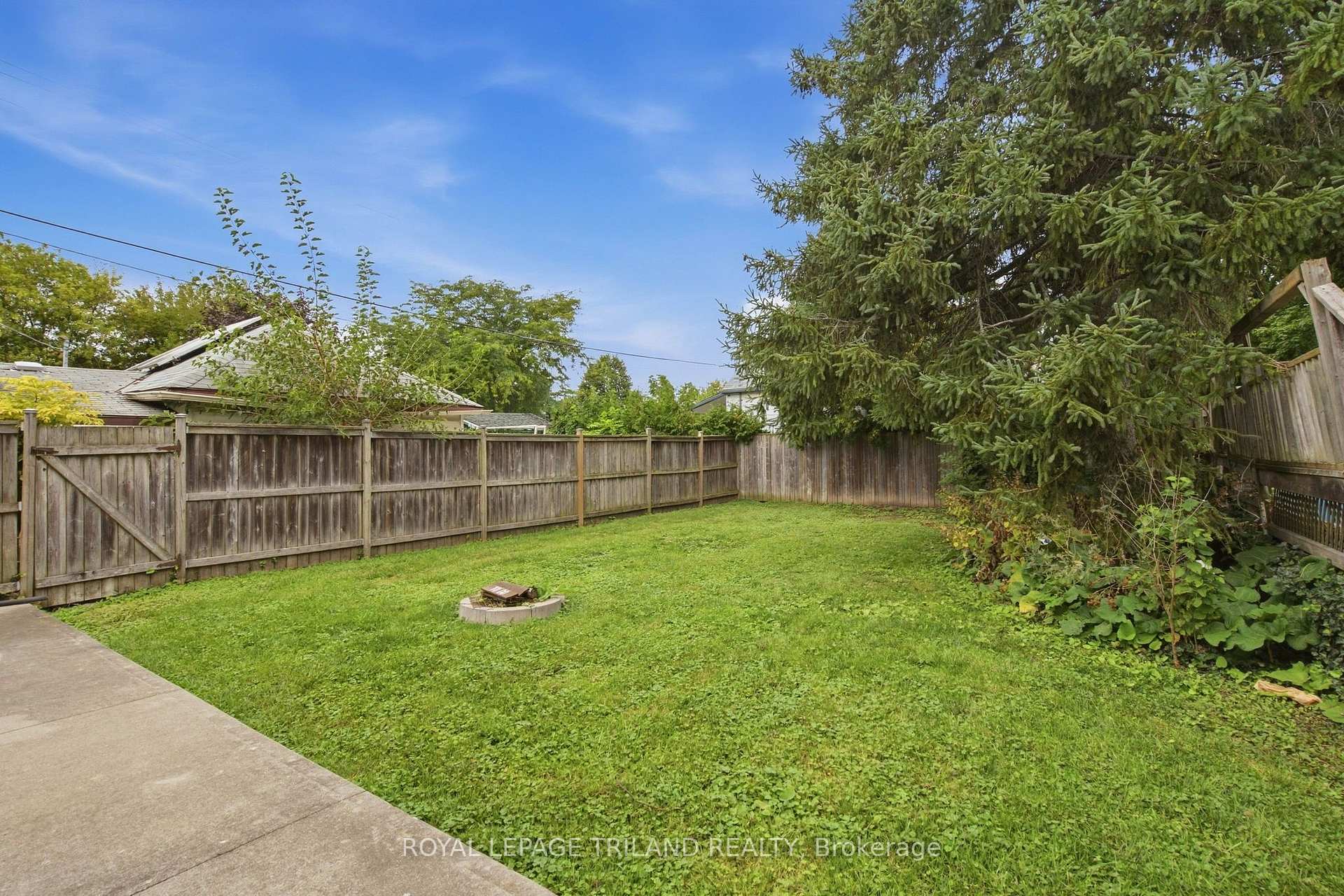 Photo 38 of Unit Lower, 4 Emery Street W, London, South E — HOMEH