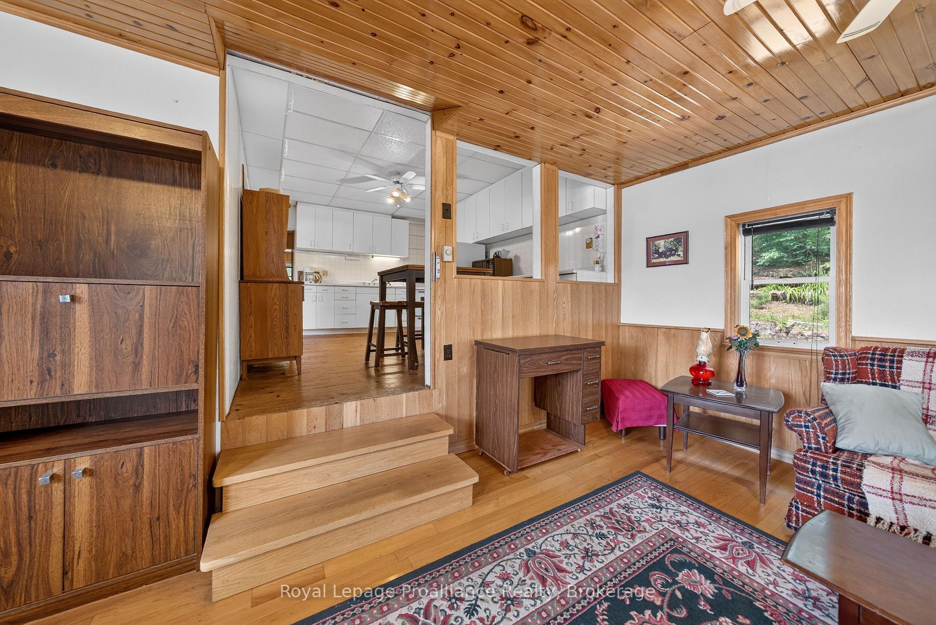 Photo 10 of 1166 Rocky Lane, Frontenac, Frontenac North — HOMEH