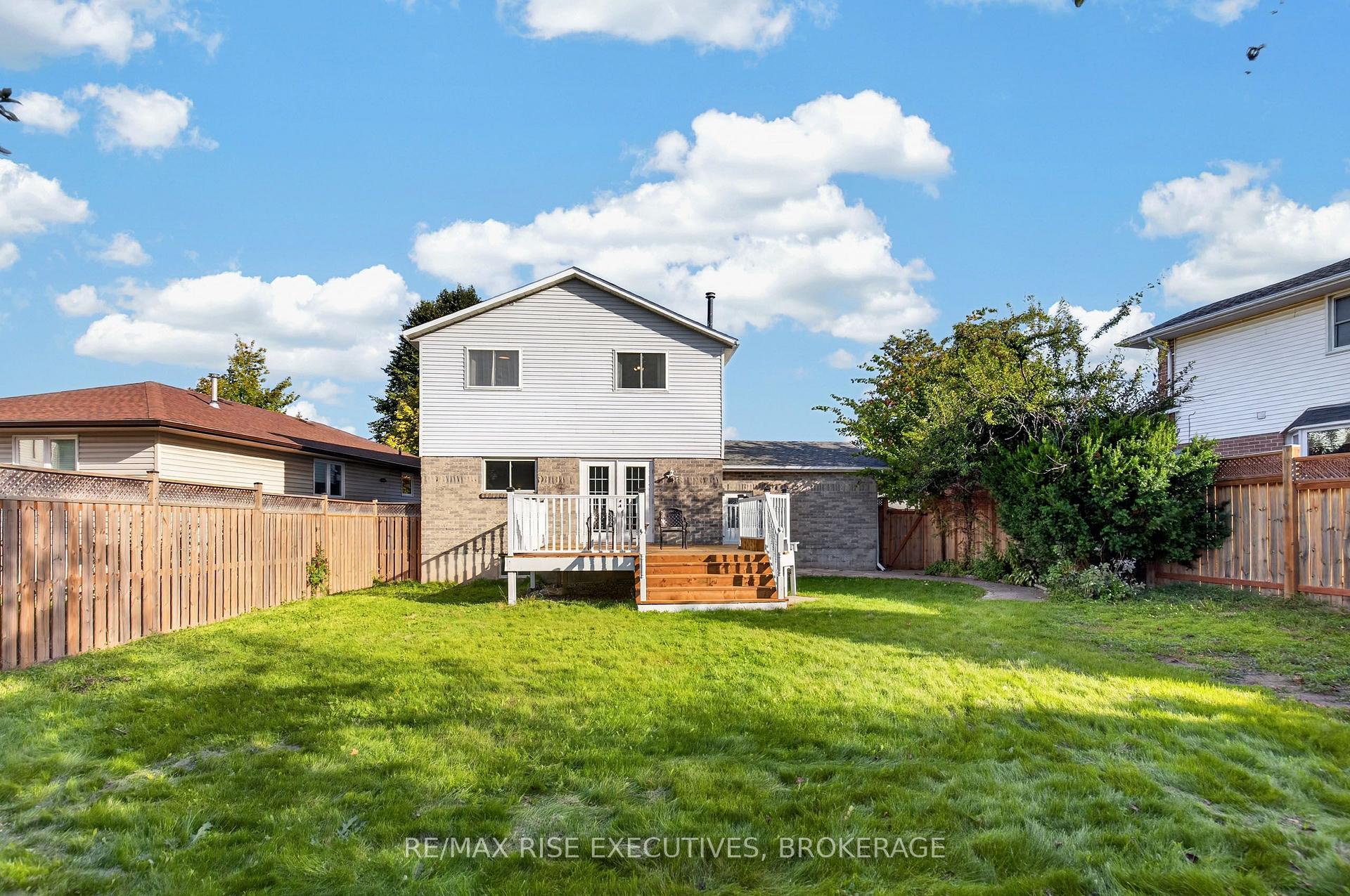 Photo 7 of 947 Prestwick Crescent, Kingston, East Gardiners Rd — HOMEH