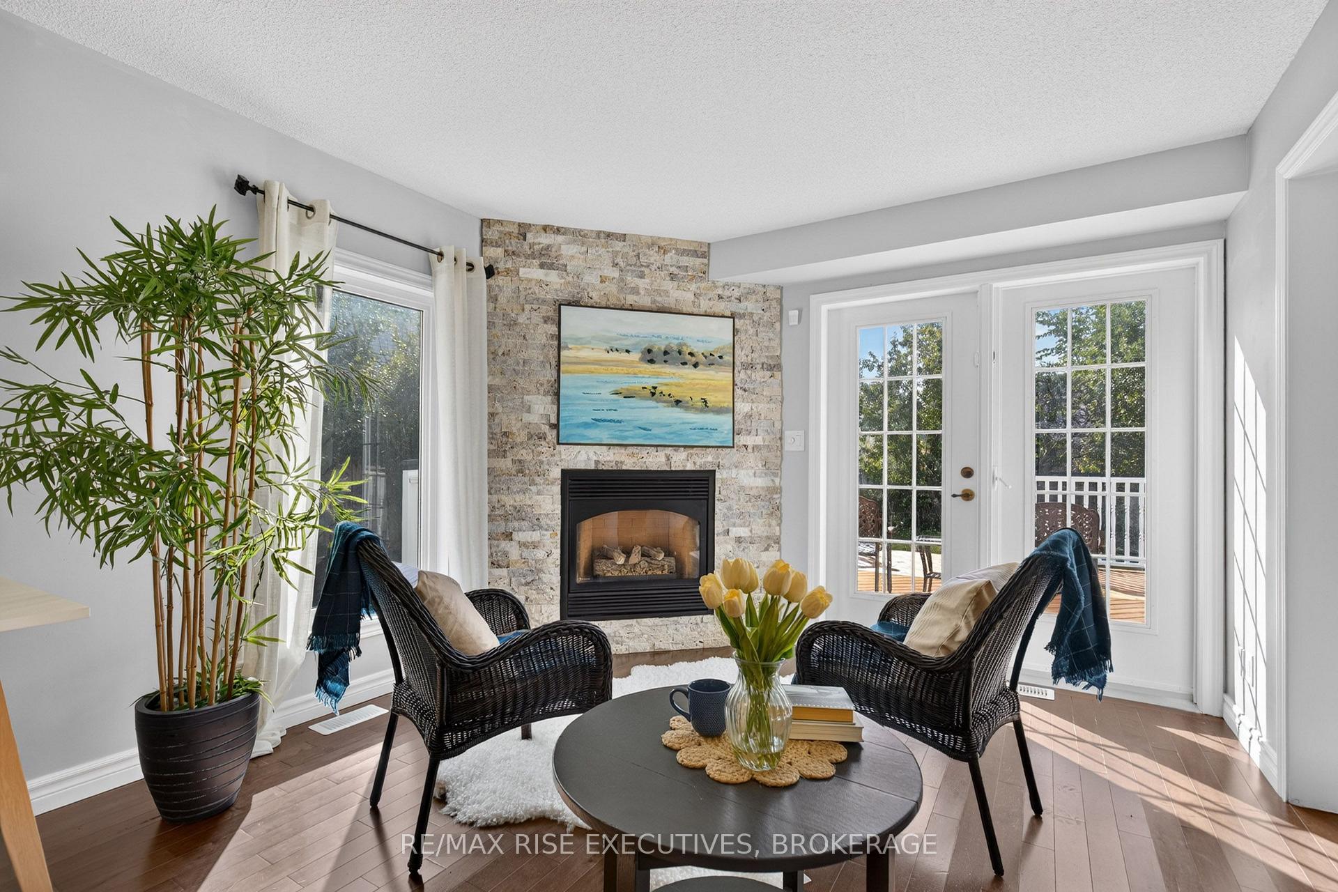 Photo 22 of 947 Prestwick Crescent, Kingston, East Gardiners Rd — HOMEH
