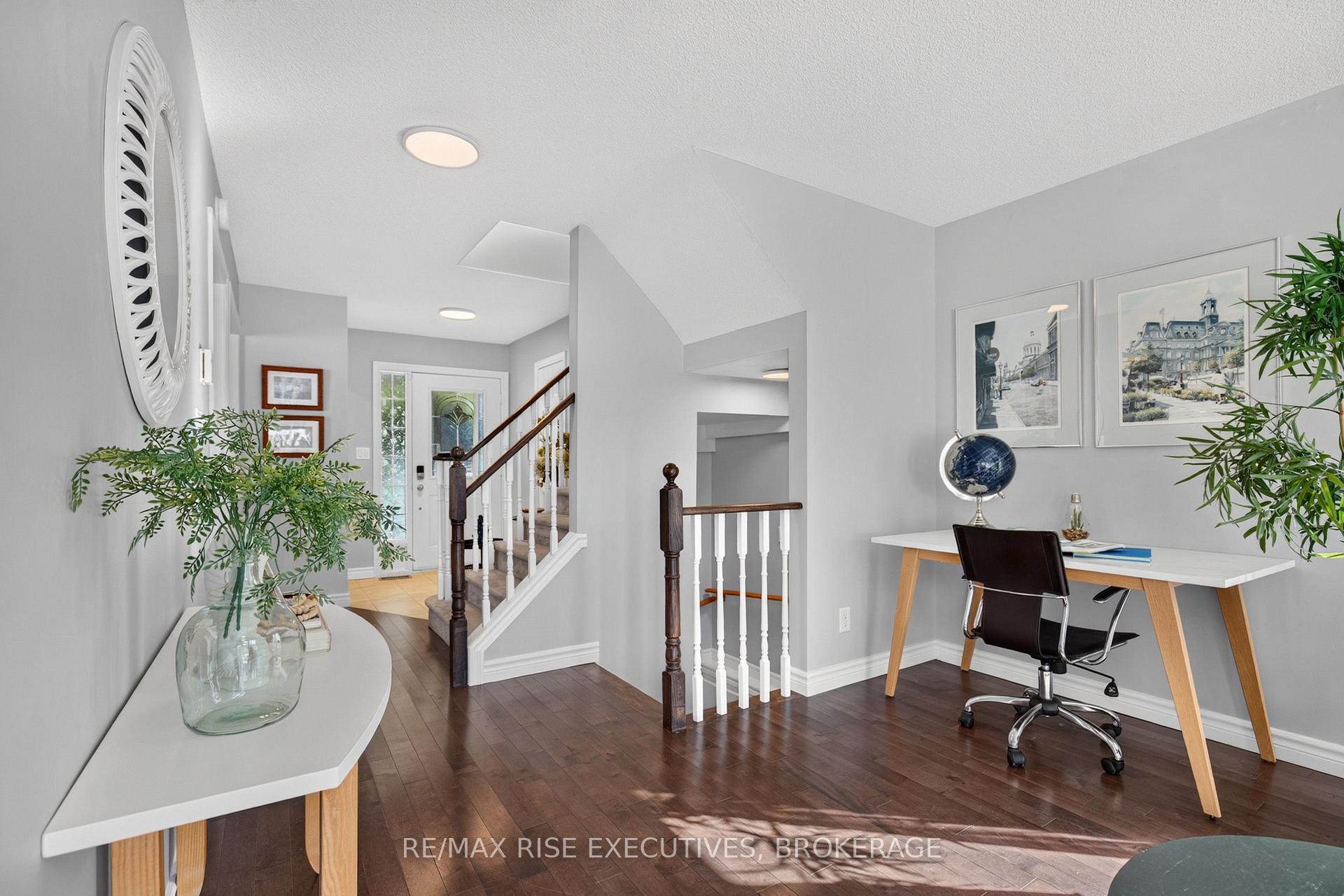 Photo 23 of 947 Prestwick Crescent, Kingston, East Gardiners Rd — HOMEH
