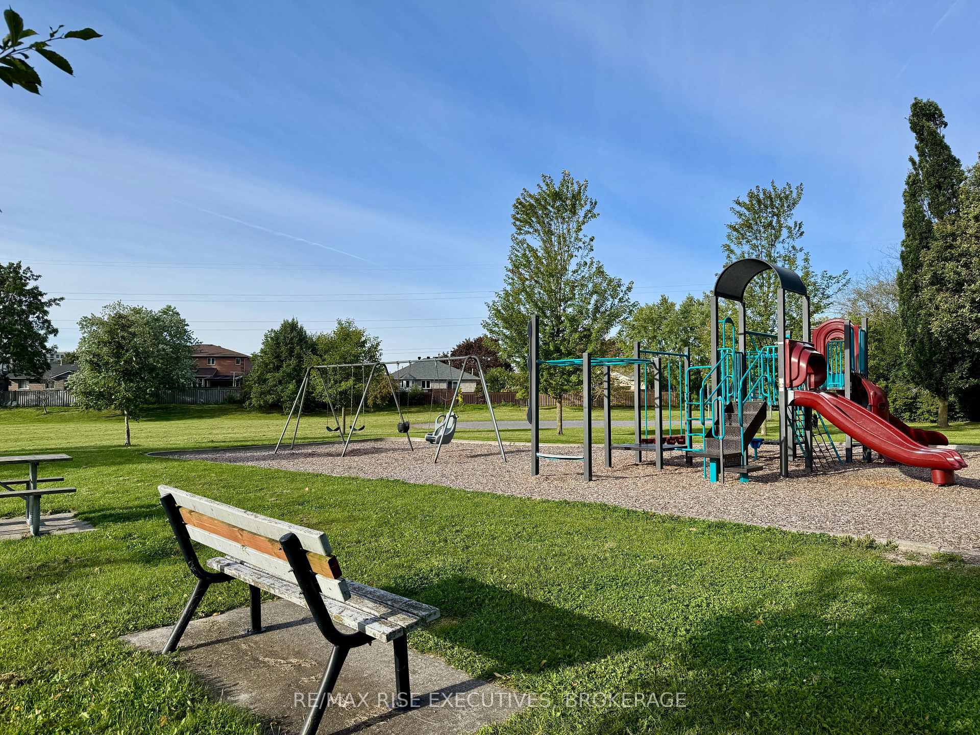Photo 50 of 947 Prestwick Crescent, Kingston, East Gardiners Rd — HOMEH