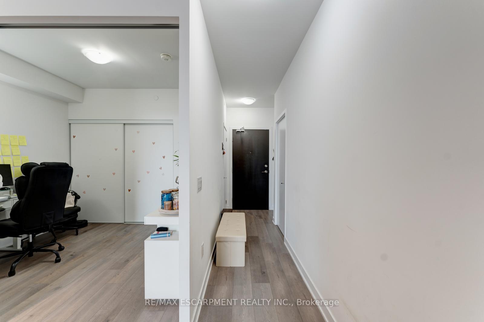 Photo 12 of Unit 1120, 10 Honeycrisp Crescent, Vaughan, Vaughan Corporate Centre — HOMEH