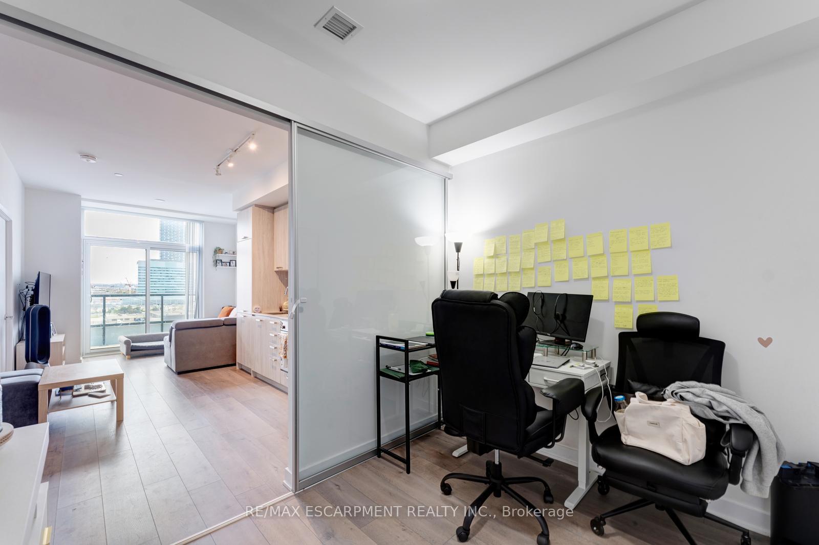 Photo 15 of Unit 1120, 10 Honeycrisp Crescent, Vaughan, Vaughan Corporate Centre — HOMEH