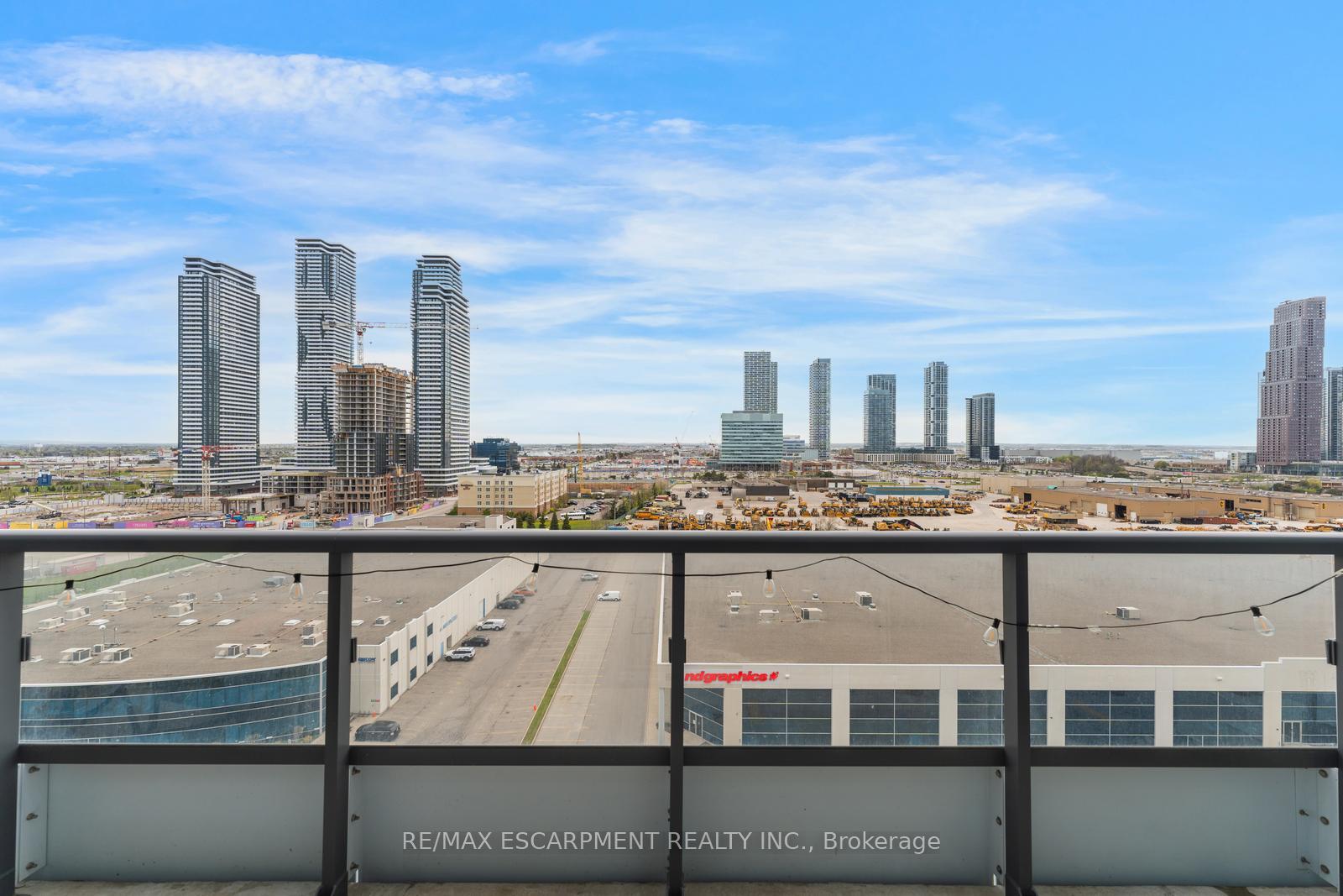 Photo 19 of Unit 1120, 10 Honeycrisp Crescent, Vaughan, Vaughan Corporate Centre — HOMEH