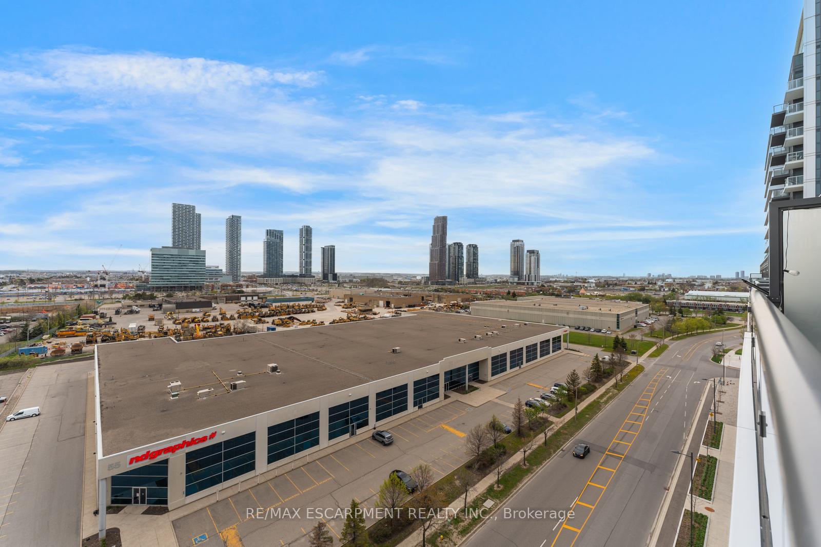 Photo 22 of Unit 1120, 10 Honeycrisp Crescent, Vaughan, Vaughan Corporate Centre — HOMEH