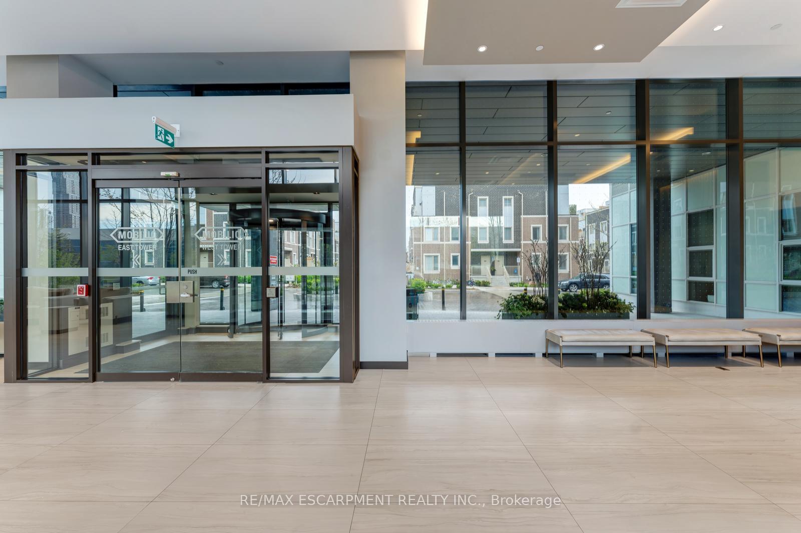 Photo 23 of Unit 1120, 10 Honeycrisp Crescent, Vaughan, Vaughan Corporate Centre — HOMEH
