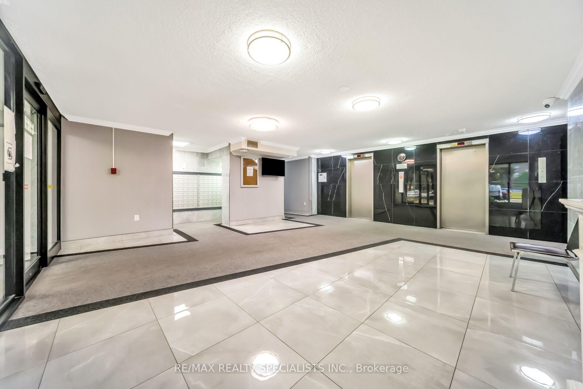 Photo 6 of Unit 1008, 4 Kings Cross Road, Brampton, Queen Street Corridor — HOMEH