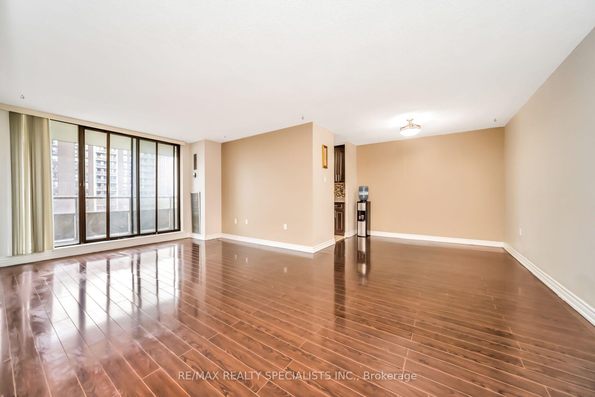 Photo 10 of Unit 1008, 4 Kings Cross Road, Brampton, Queen Street Corridor — HOMEH