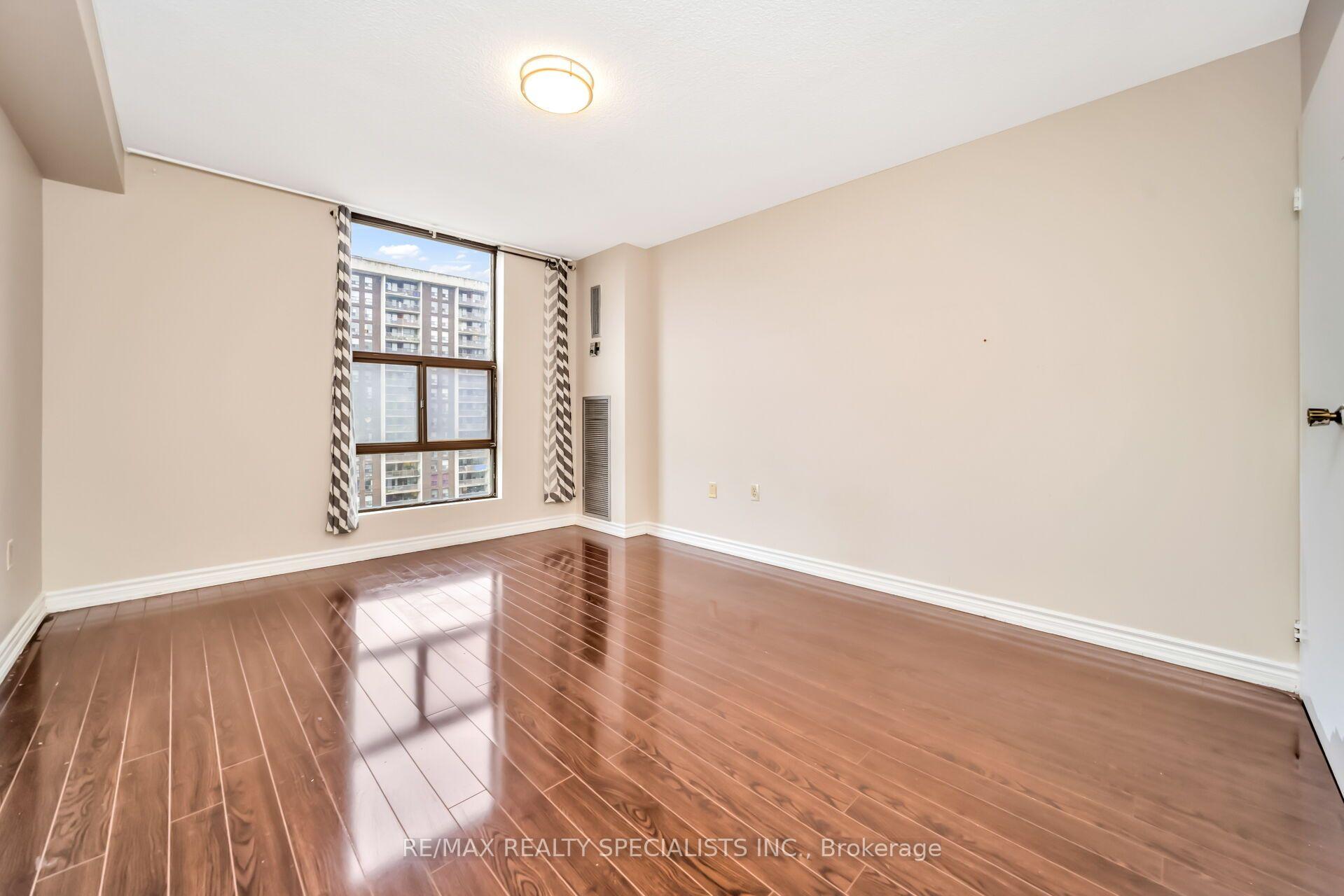 Photo 24 of Unit 1008, 4 Kings Cross Road, Brampton, Queen Street Corridor — HOMEH
