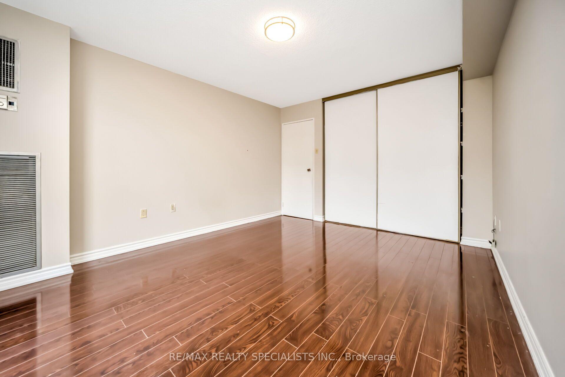 Photo 25 of Unit 1008, 4 Kings Cross Road, Brampton, Queen Street Corridor — HOMEH