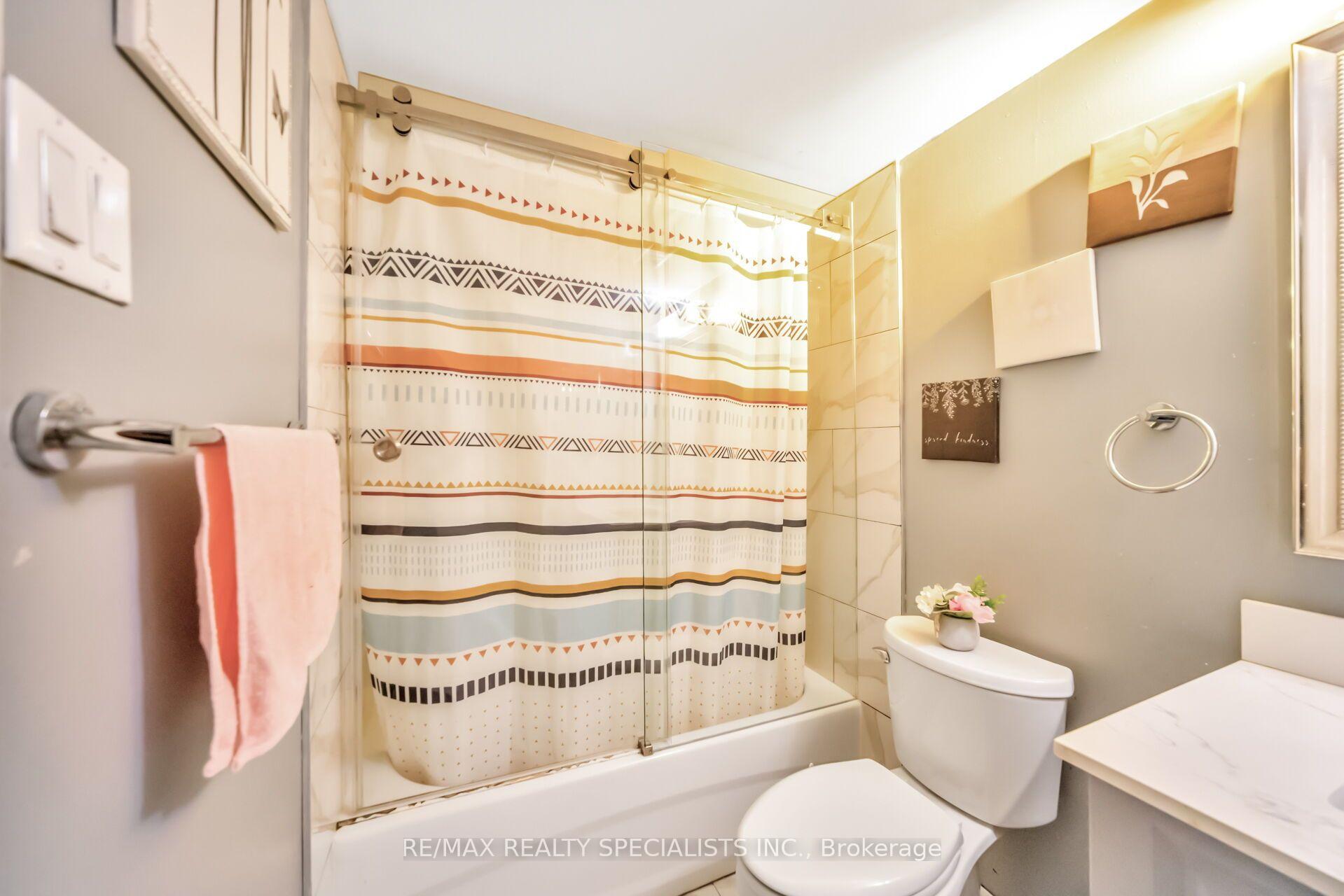 Photo 27 of Unit 1008, 4 Kings Cross Road, Brampton, Queen Street Corridor — HOMEH