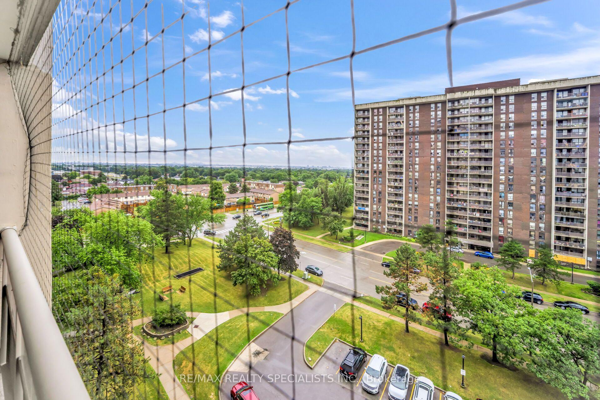 Photo 32 of Unit 1008, 4 Kings Cross Road, Brampton, Queen Street Corridor — HOMEH