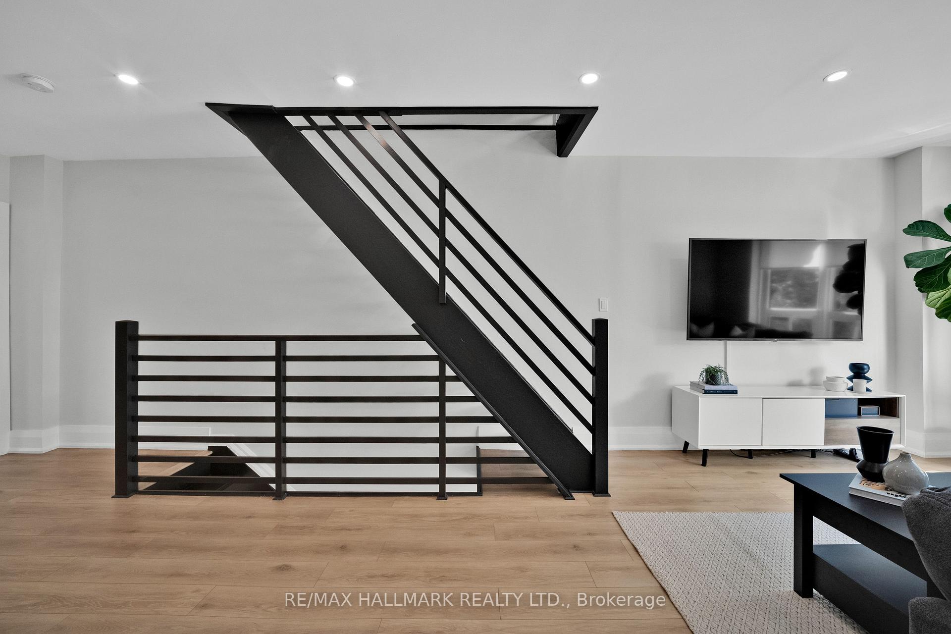 Photo 12 of 72 Hamilton Street, Toronto, South Riverdale — HOMEH