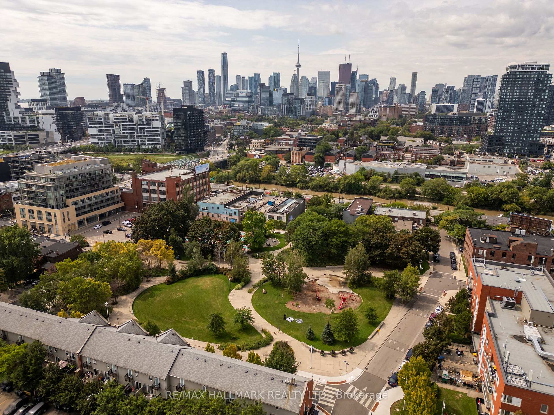 Photo 32 of 72 Hamilton Street, Toronto, South Riverdale — HOMEH