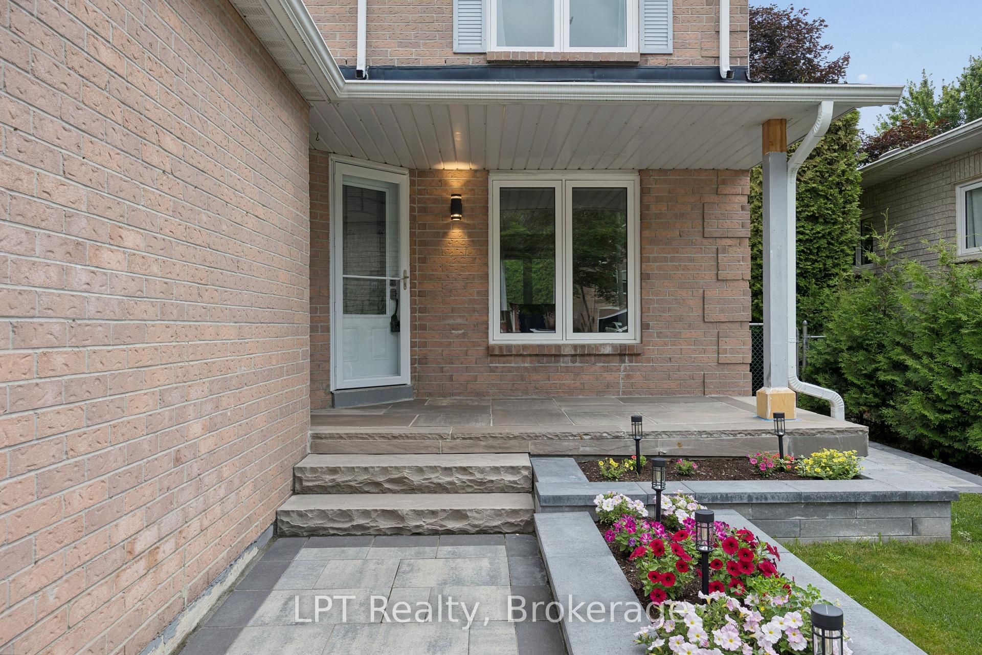 Photo 4 of 178 Sandringham Drive, Clarington, Courtice — HOMEH