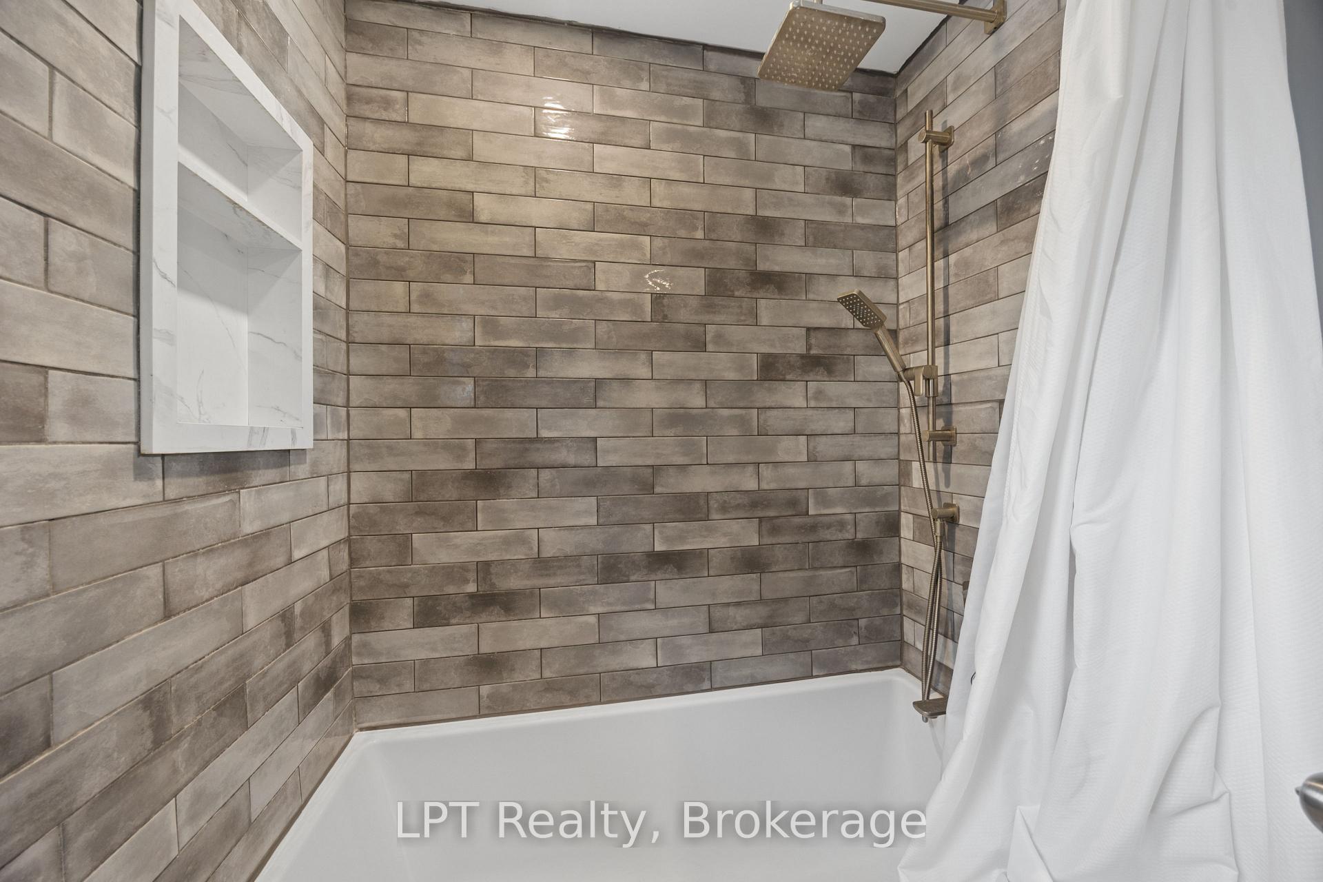 Photo 21 of 178 Sandringham Drive, Clarington, Courtice — HOMEH