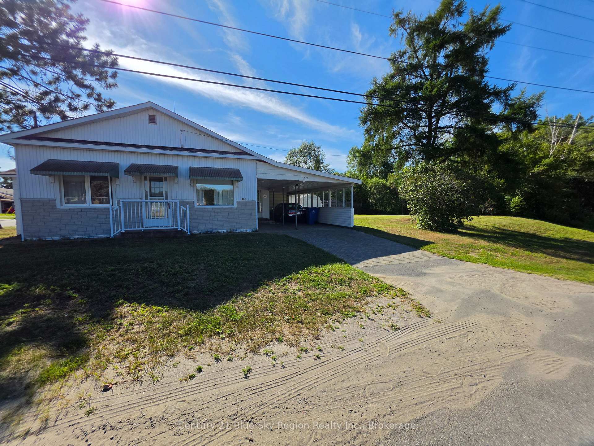 Photo of 317 Nipissing Street