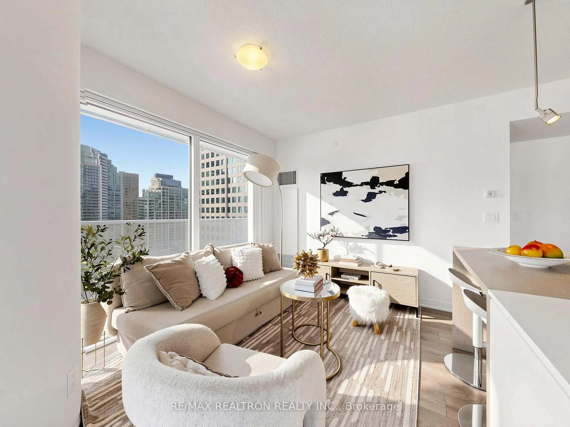Photo 10 of Unit 1504, 88 Harbour Street, Toronto, Waterfront Communities — HOMEH