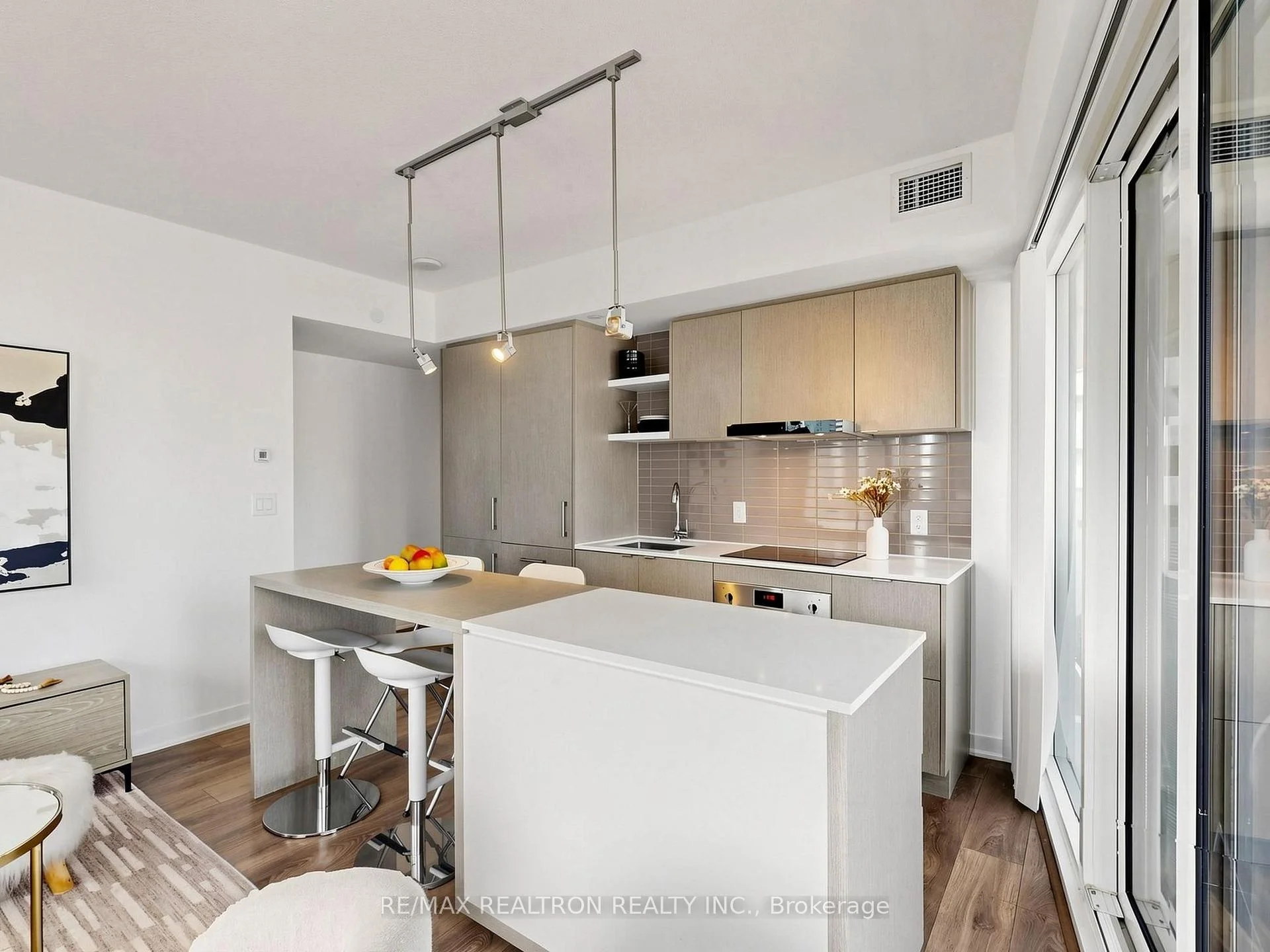 Photo 12 of Unit 1504, 88 Harbour Street, Toronto, Waterfront Communities — HOMEH