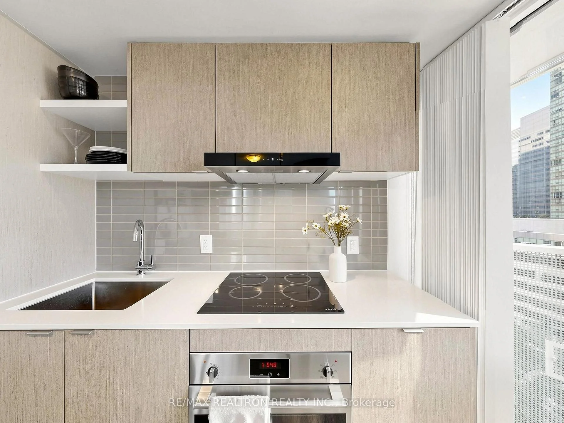 Photo 14 of Unit 1504, 88 Harbour Street, Toronto, Waterfront Communities — HOMEH