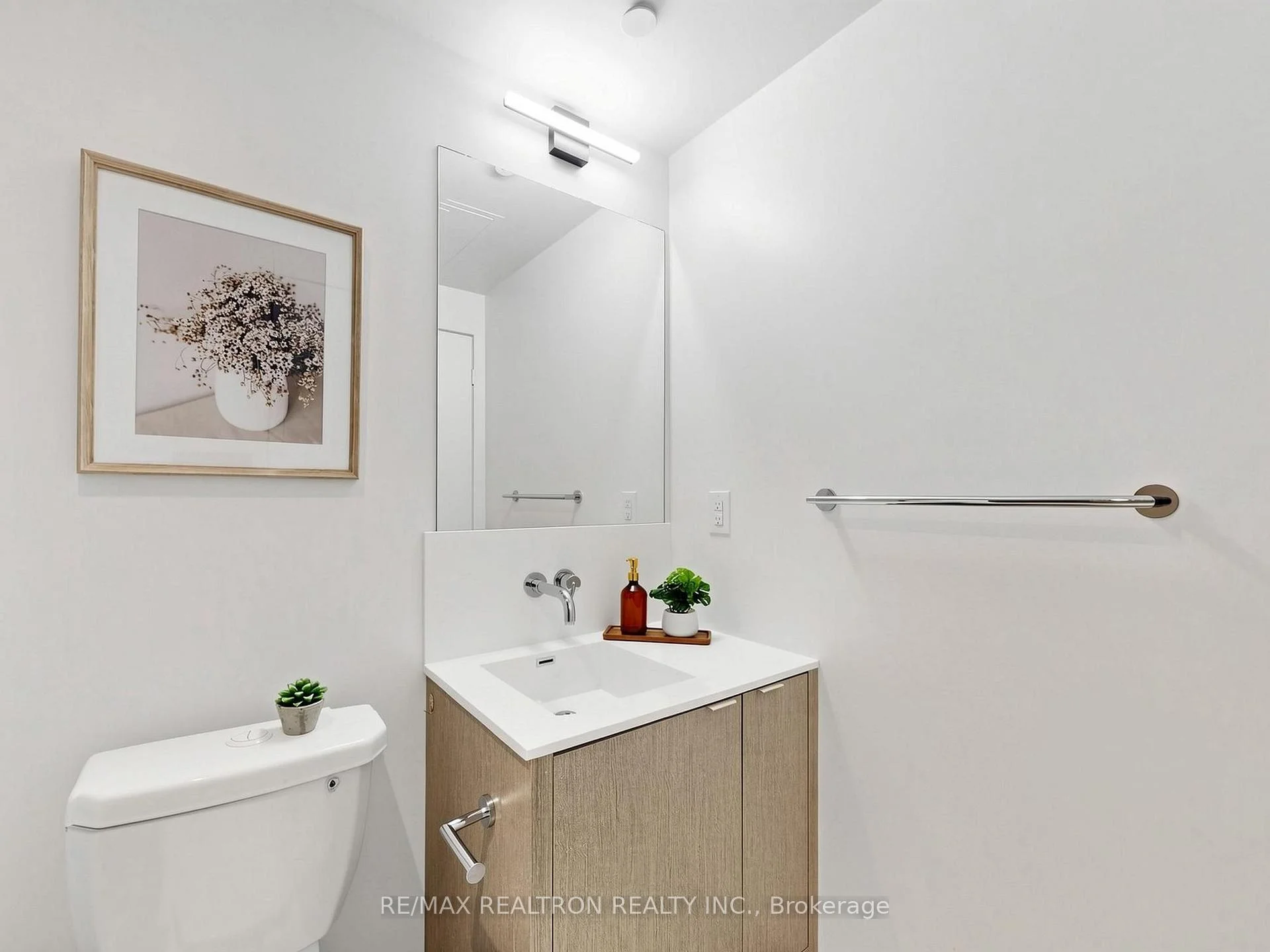 Photo 17 of Unit 1504, 88 Harbour Street, Toronto, Waterfront Communities — HOMEH