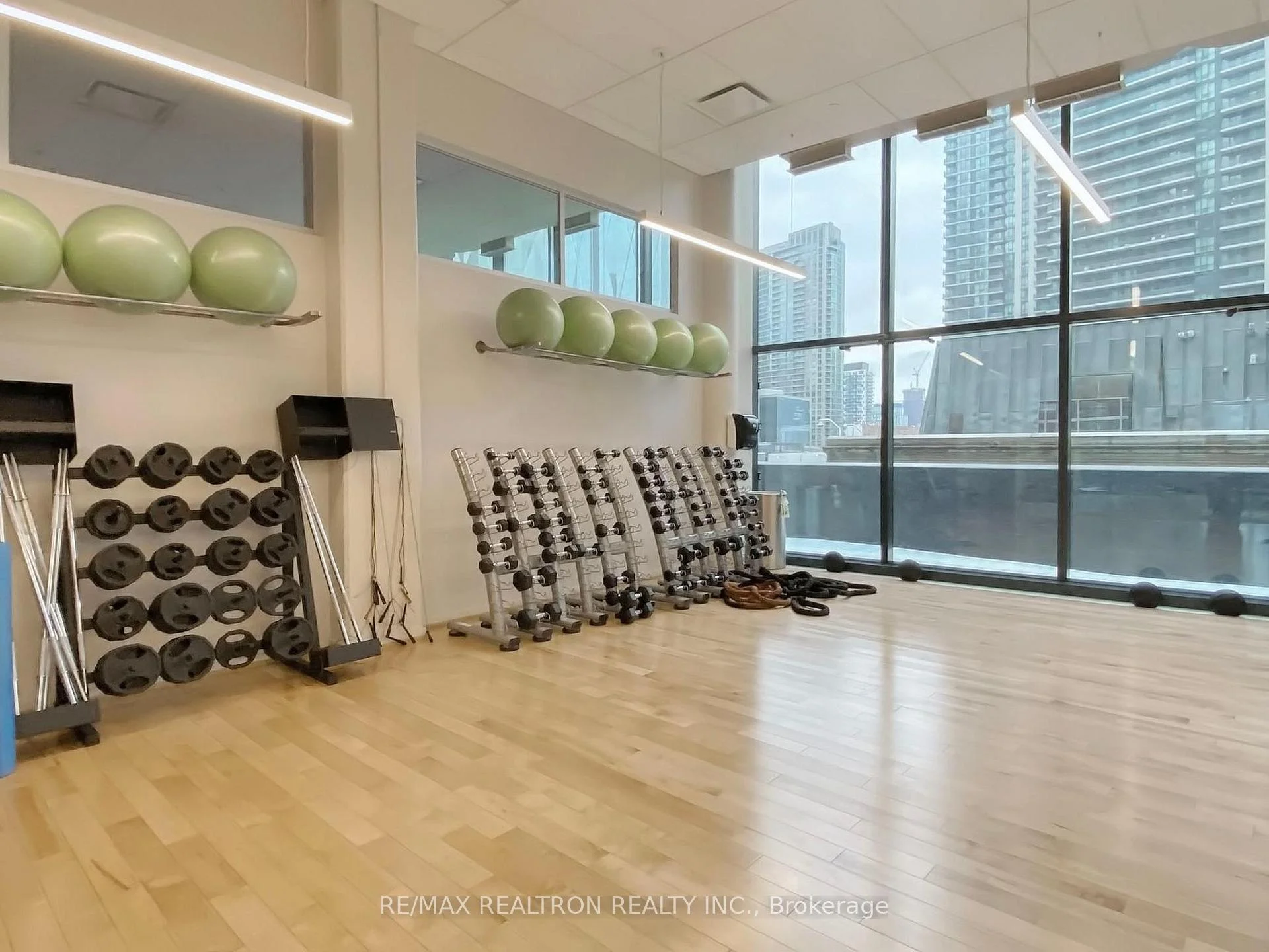 Photo 41 of Unit 1504, 88 Harbour Street, Toronto, Waterfront Communities — HOMEH