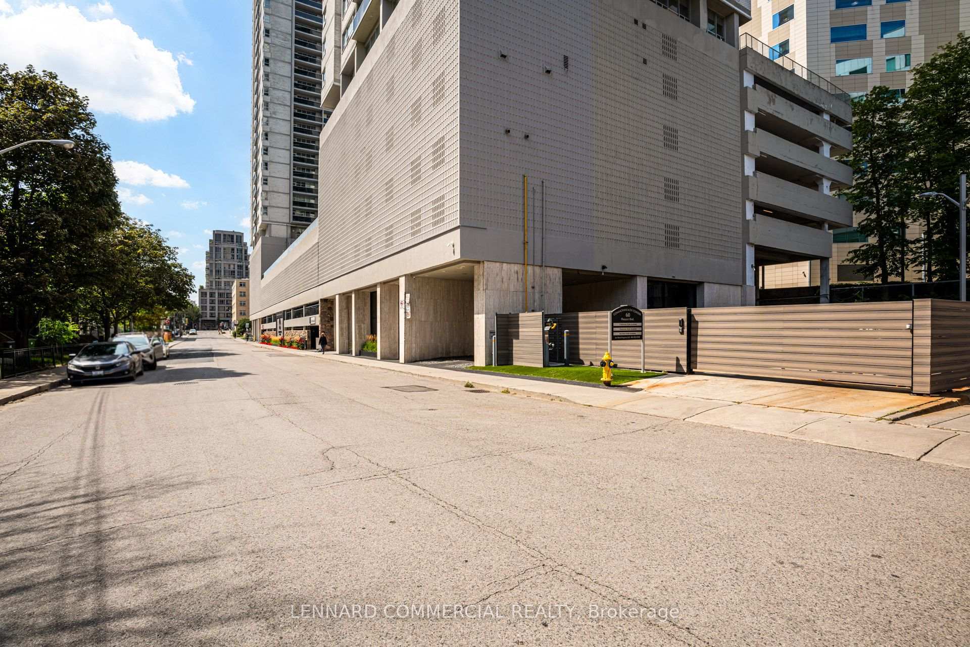 Photo 33 of Unit 3207, 60 Pleasant Boulevard, Toronto, Rosedale-Moore Park — HOMEH