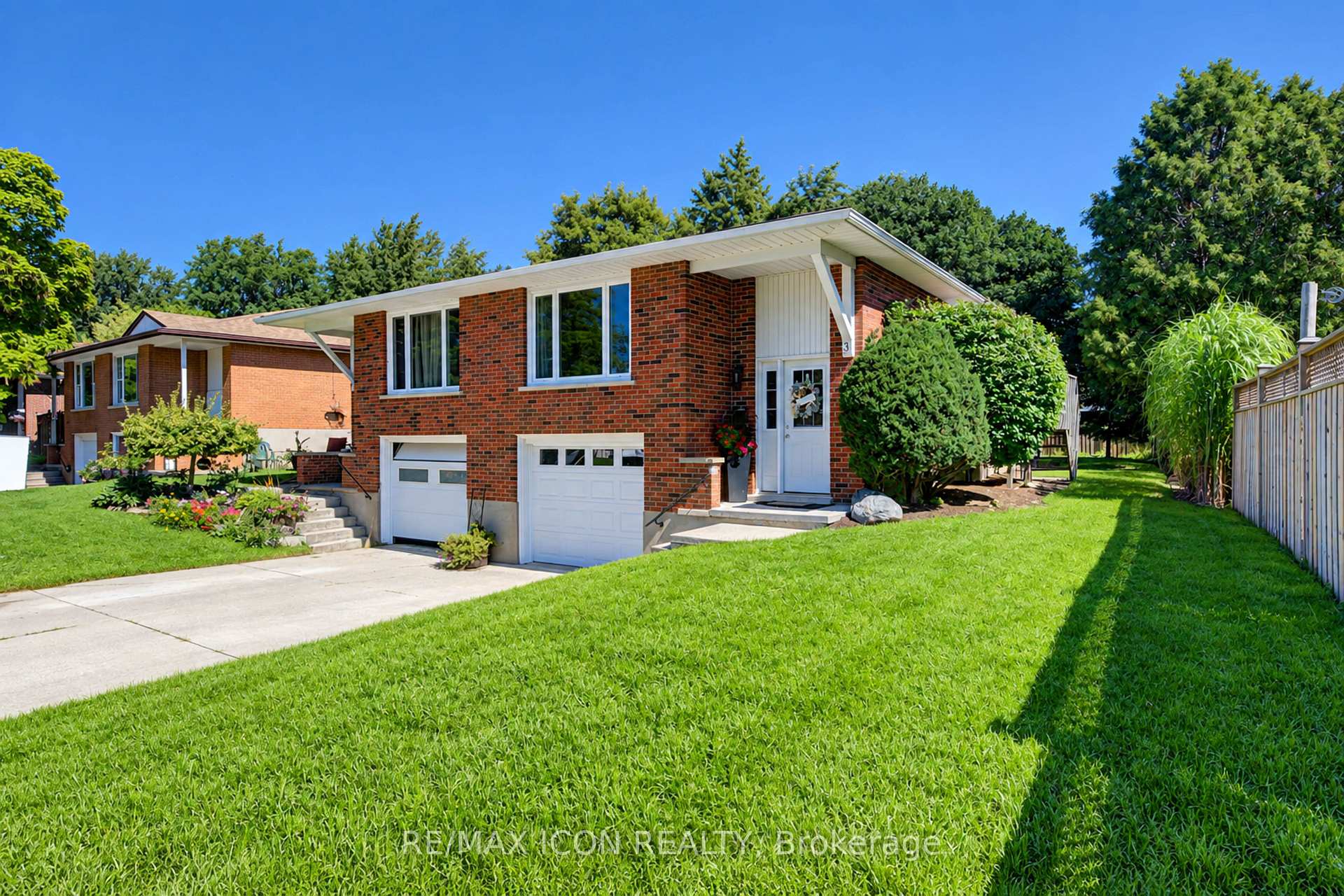 Photo 1 of 31 Grosbeak Road, Woolwich, Elmira — HOMEH