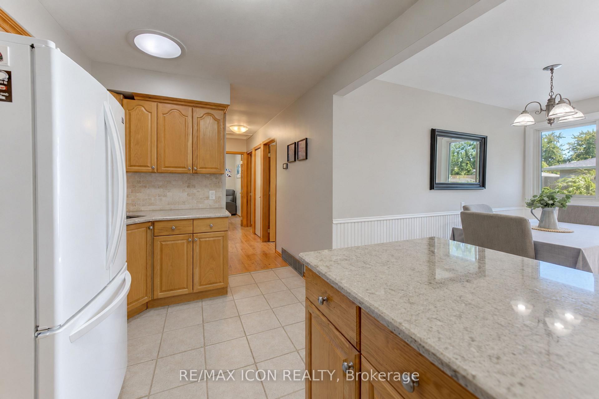 Photo 11 of 31 Grosbeak Road, Woolwich, Elmira — HOMEH