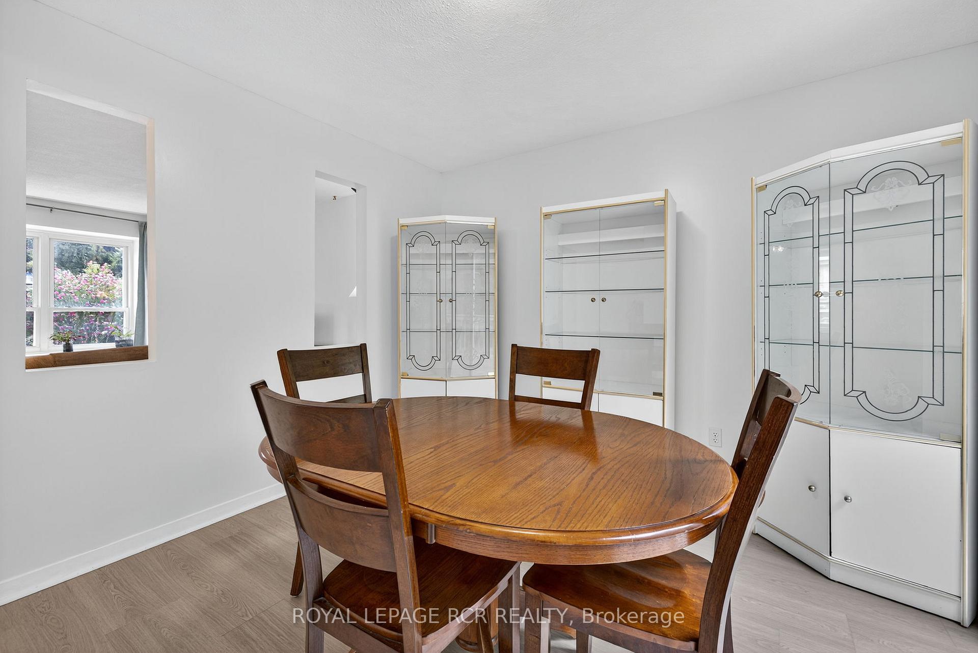 Photo 17 of 856 Magnolia Avenue, Newmarket, Huron Heights-Leslie Valley — HOMEH