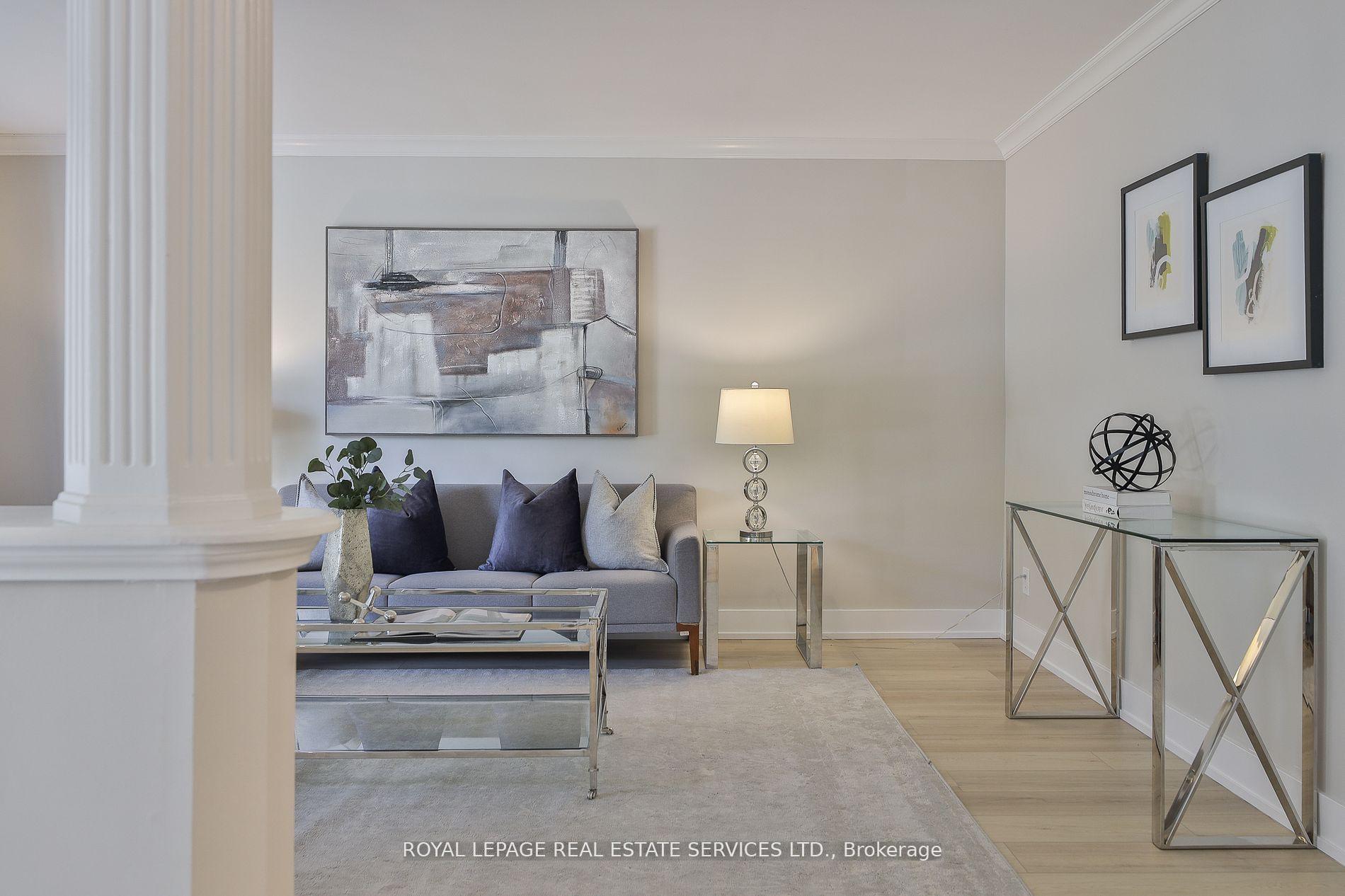 Photo 6 of 45 Doonaree Drive, North York, Parkwoods-Donalda — HOMEH