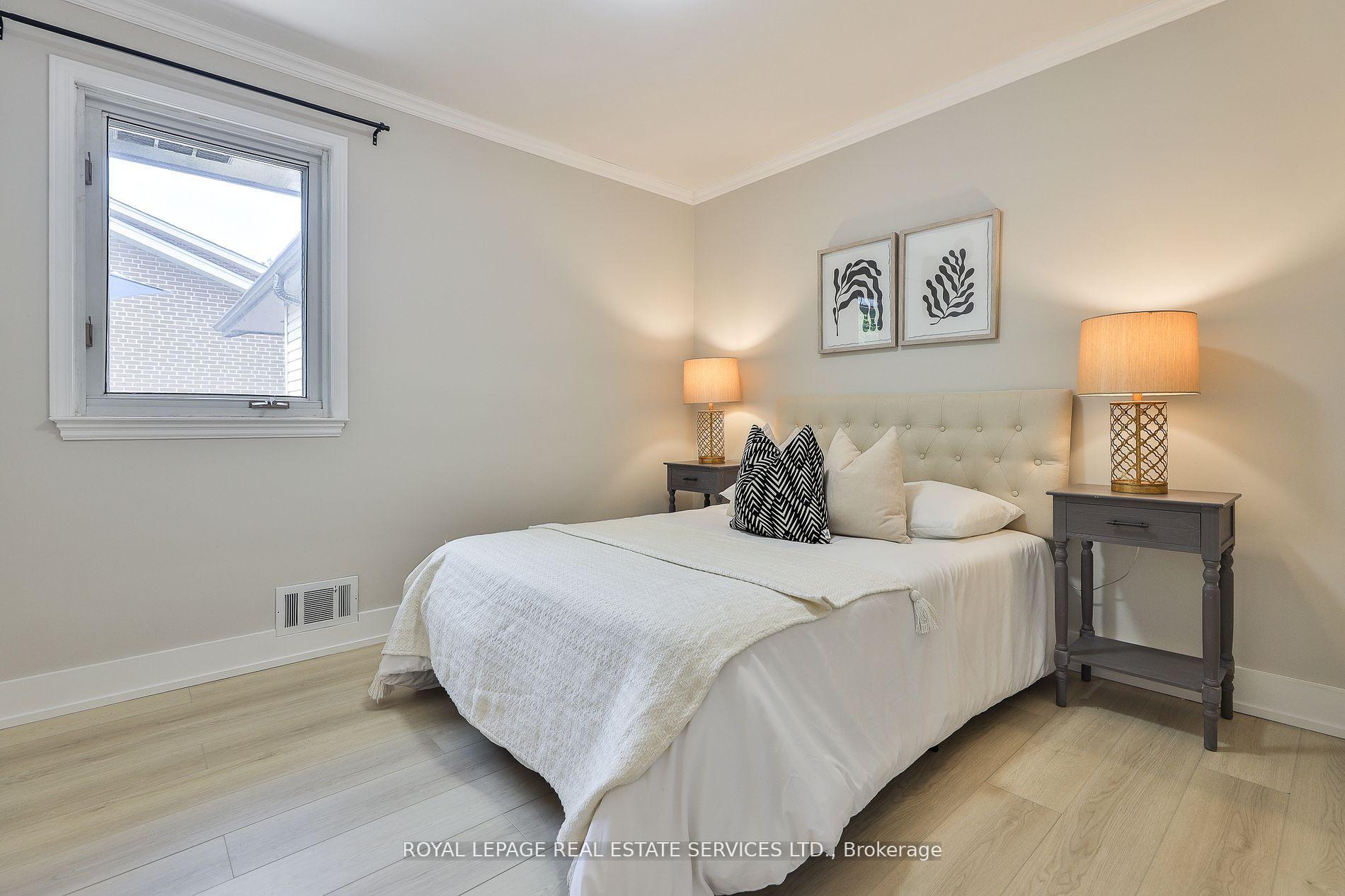 Photo 15 of 45 Doonaree Drive, North York, Parkwoods-Donalda — HOMEH