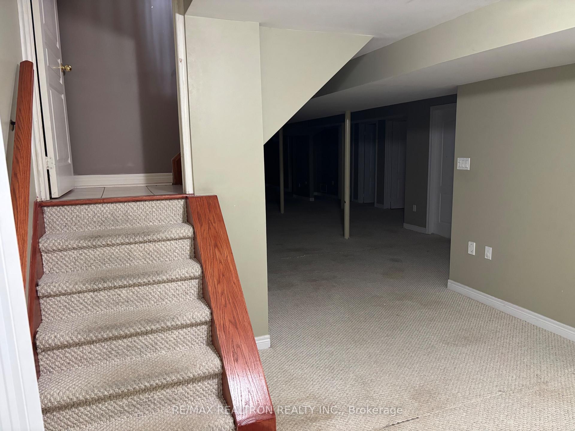 Photo 17 of 298 Thornhill Woods Drive, Vaughan, Patterson — HOMEH