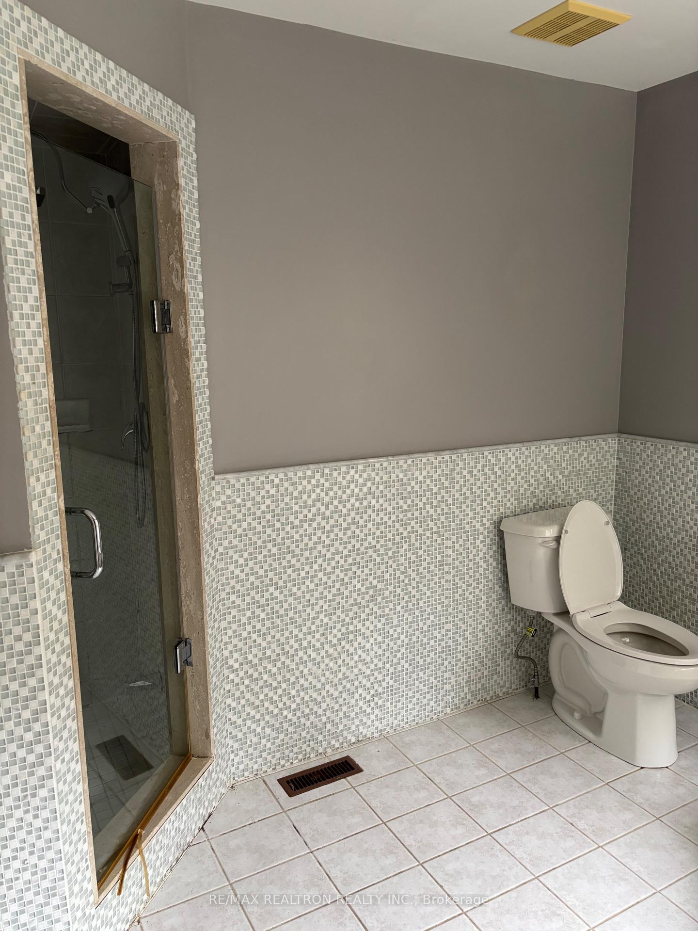 Photo 29 of 298 Thornhill Woods Drive, Vaughan, Patterson — HOMEH