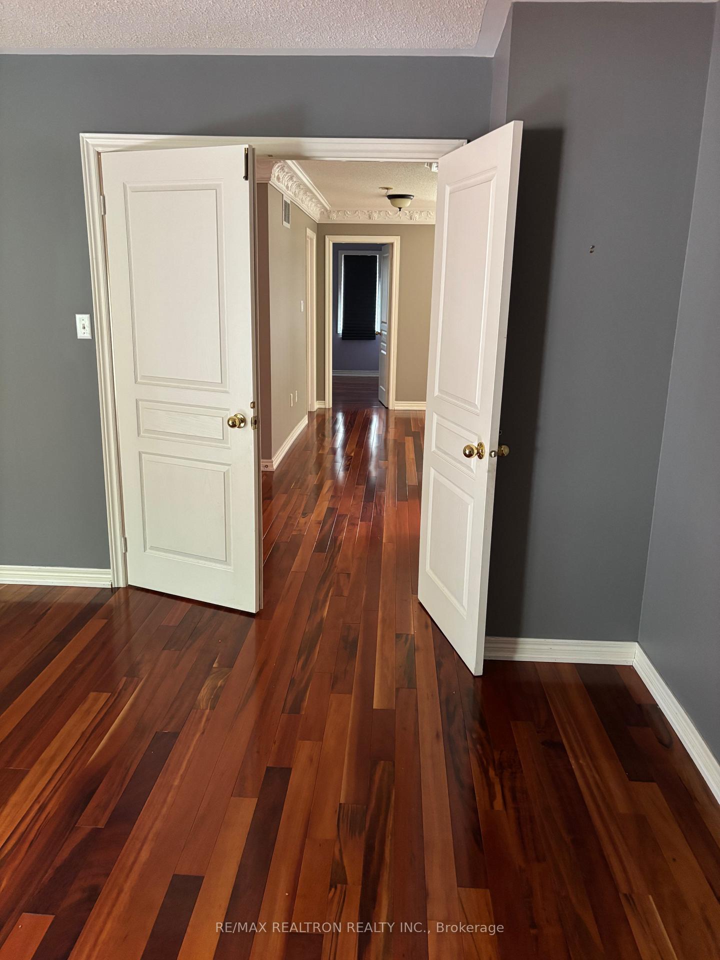 Photo 30 of 298 Thornhill Woods Drive, Vaughan, Patterson — HOMEH