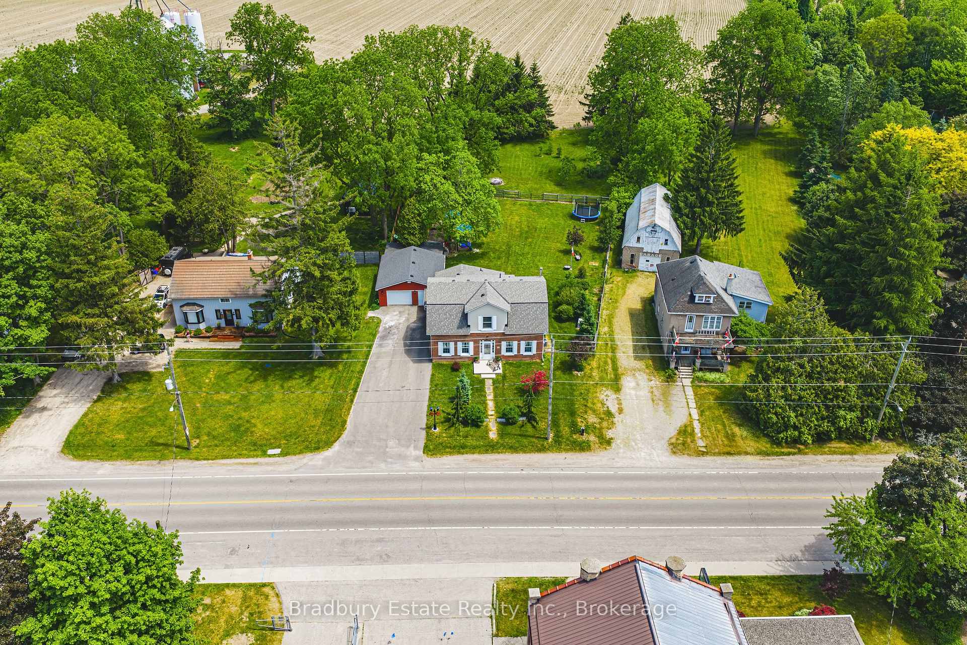 Photo of 670 Mount Pleasant Road