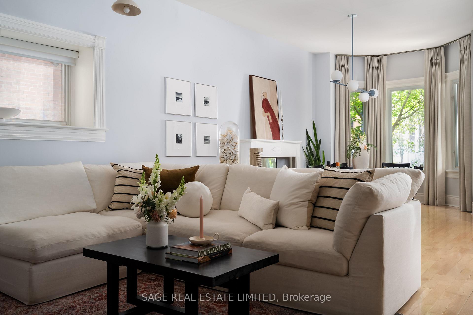 Photo 3 of 27 Callender Street, Toronto, Roncesvalles — HOMEH
