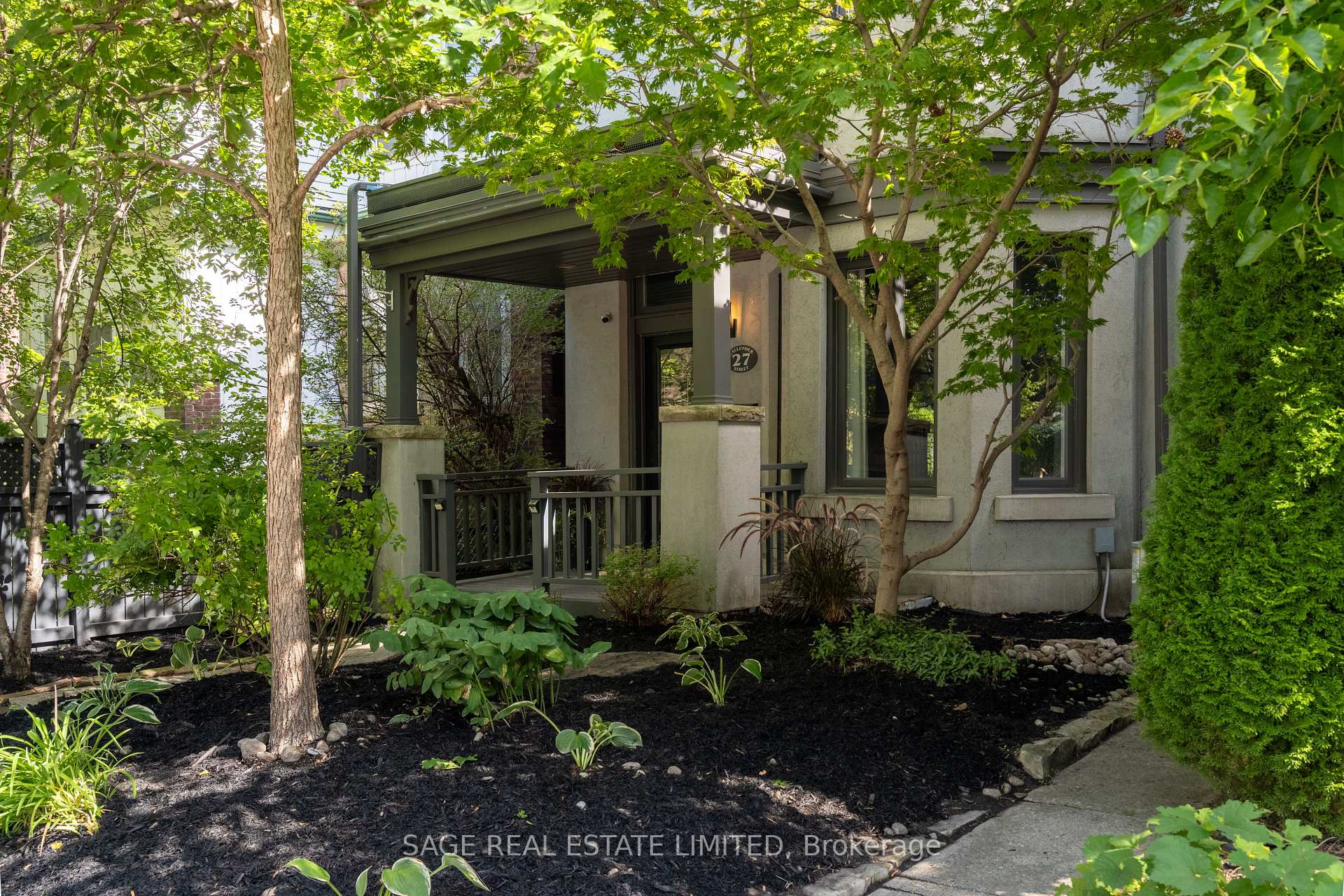 Photo 4 of 27 Callender Street, Toronto, Roncesvalles — HOMEH