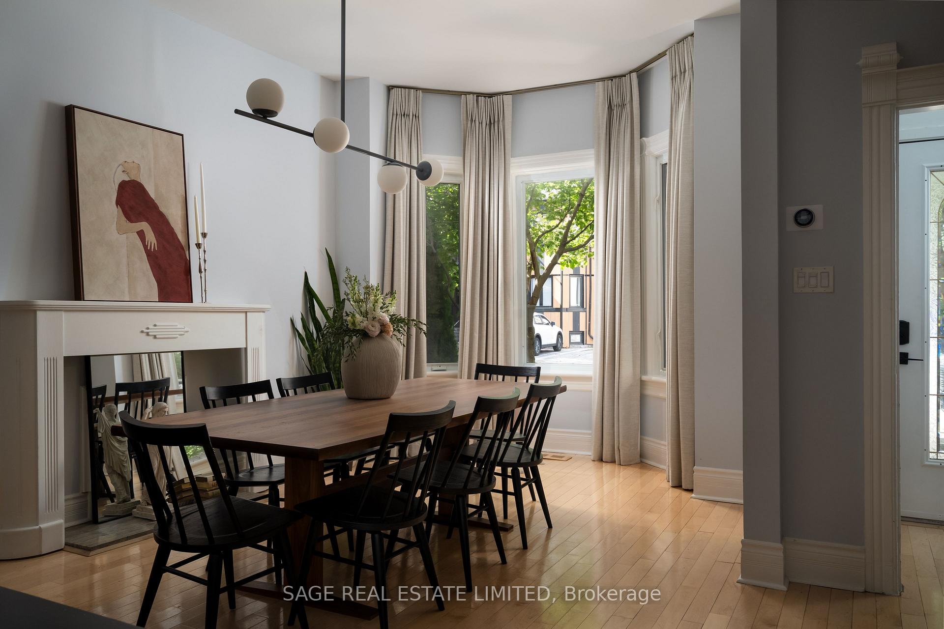 Photo 5 of 27 Callender Street, Toronto, Roncesvalles — HOMEH