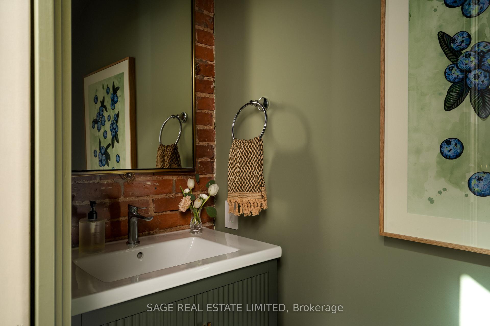Photo 14 of 27 Callender Street, Toronto, Roncesvalles — HOMEH
